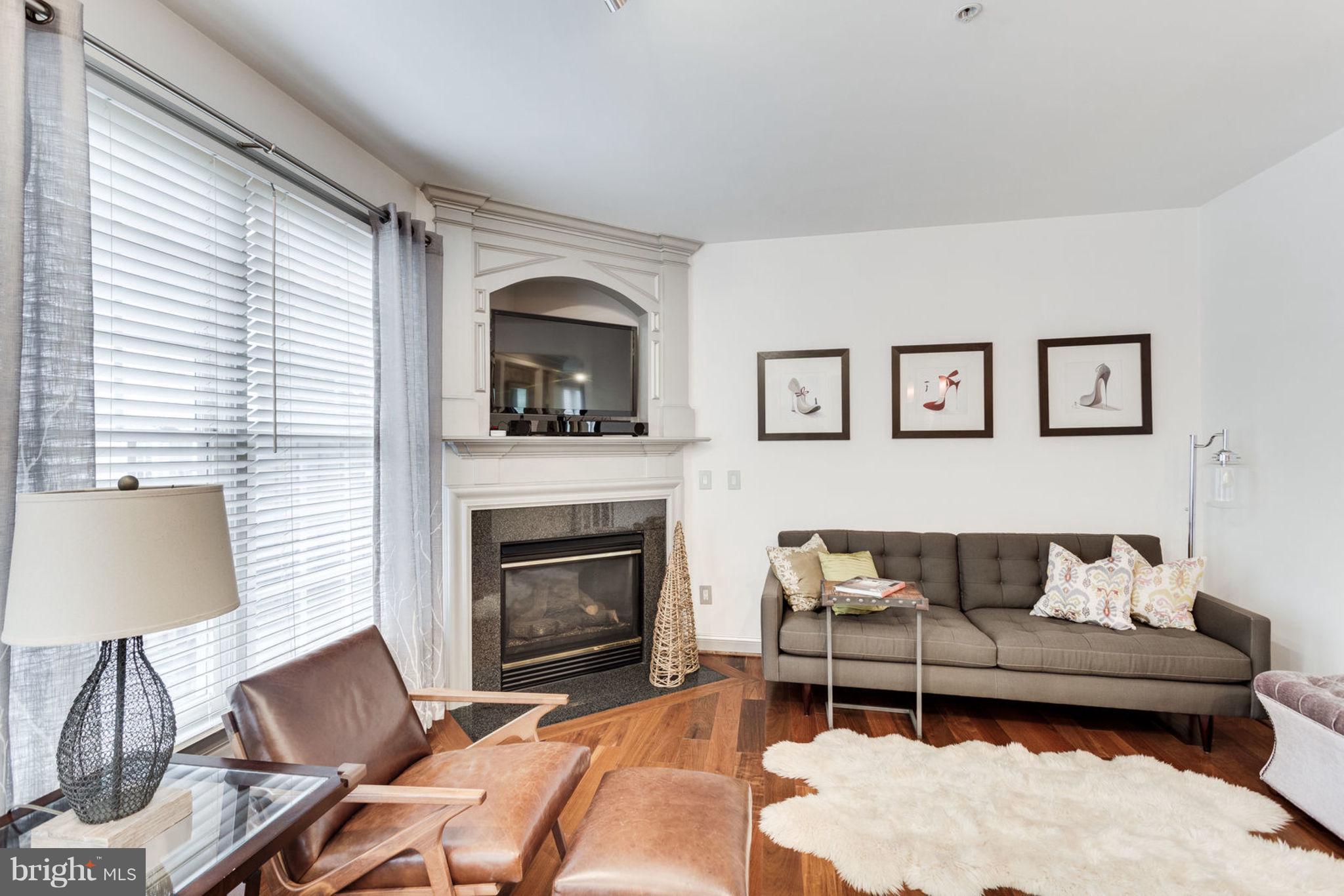 CAMERON STATION - Residential Lease