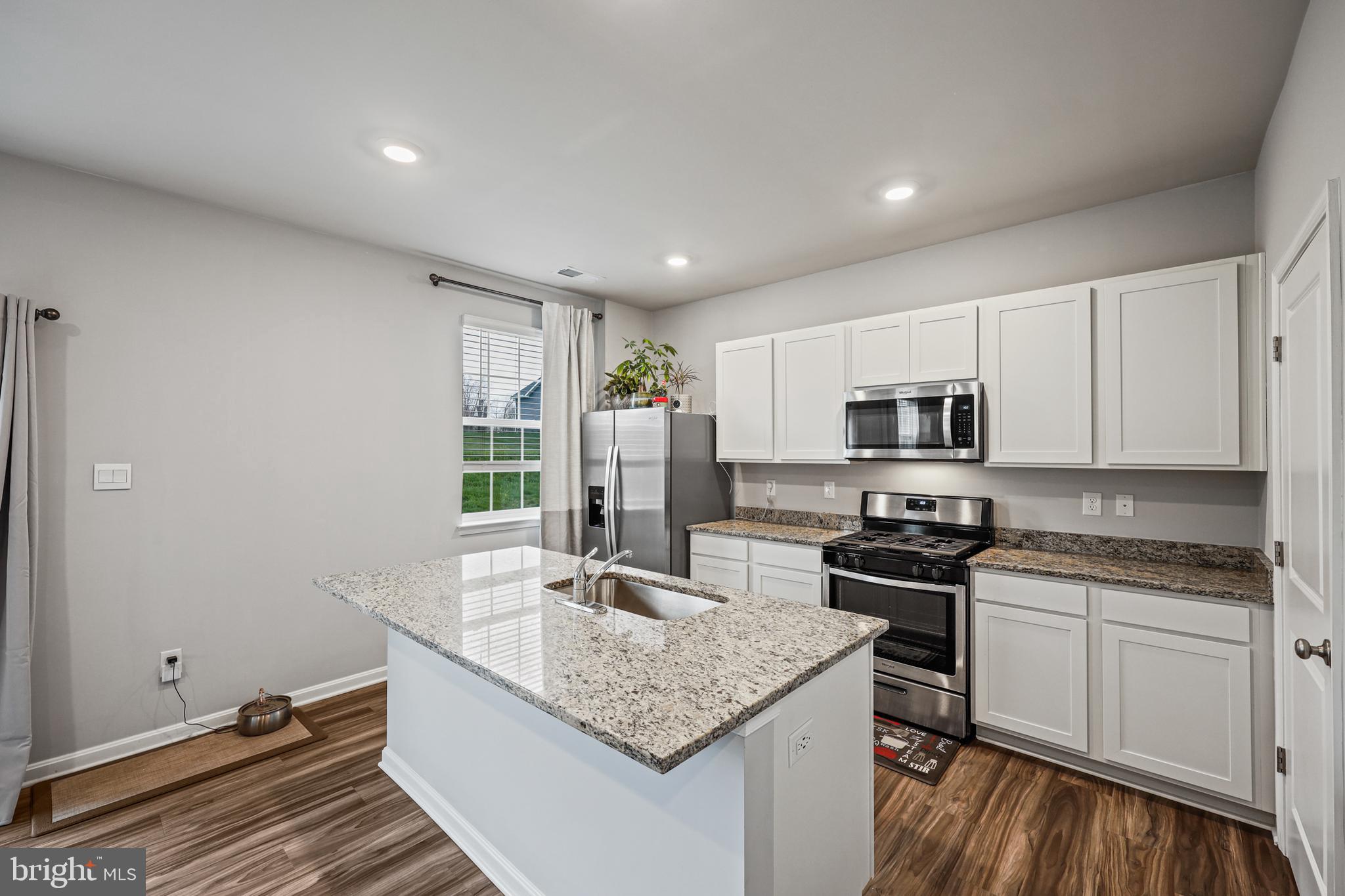 104 KNOBBY HOOK DRIVE