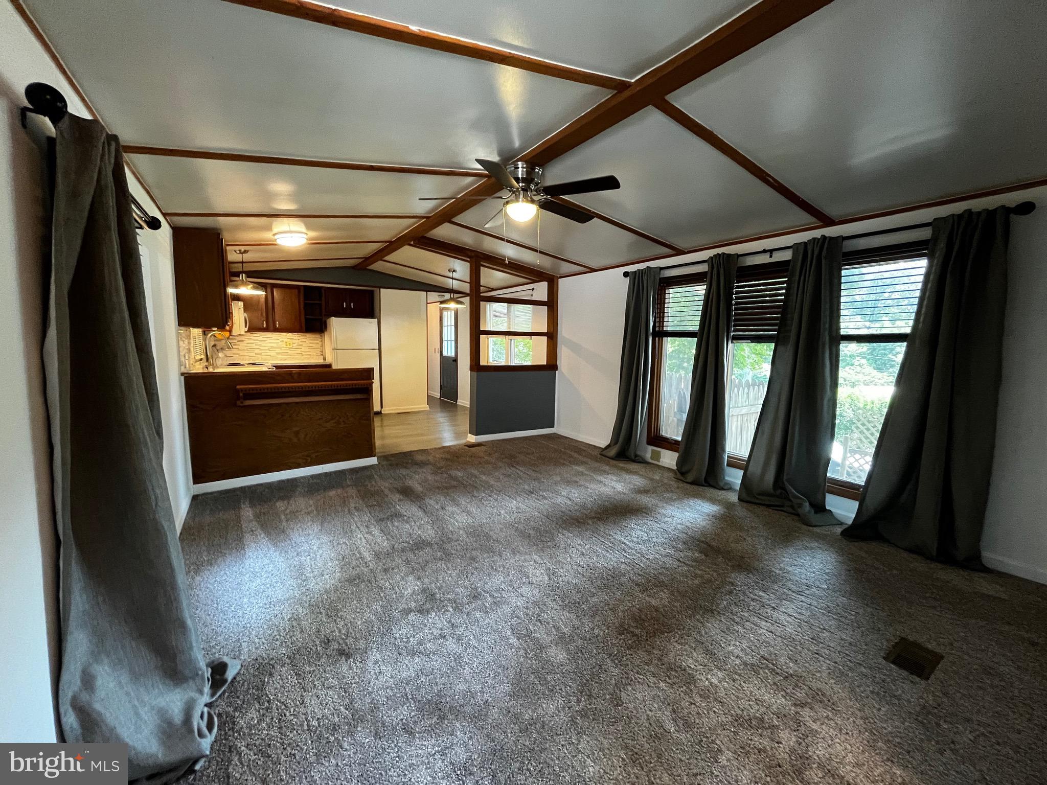 14328 BUCHANAN TRAIL E 18