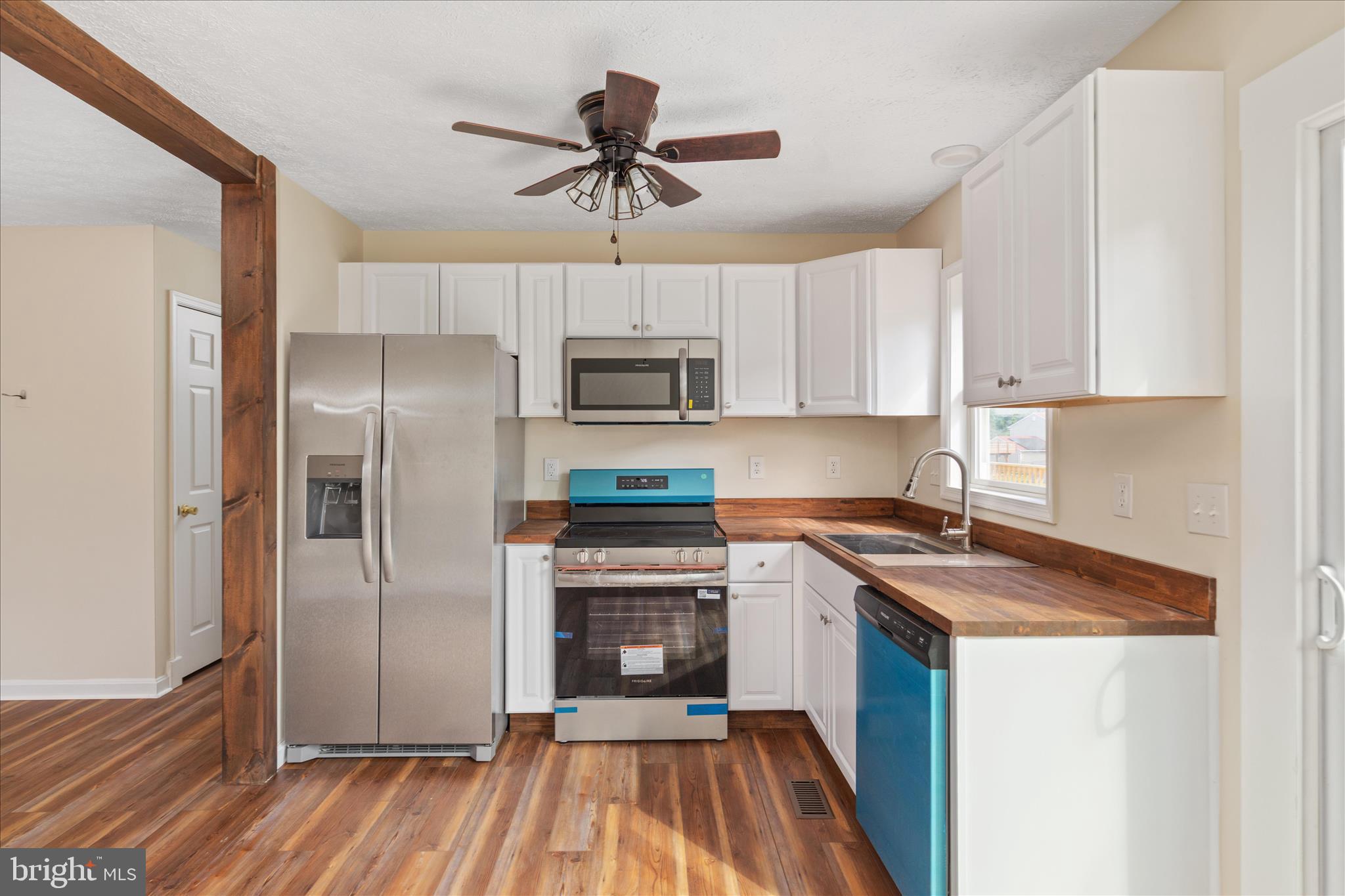 THE MEADOWS AT STRASBURG - Residential