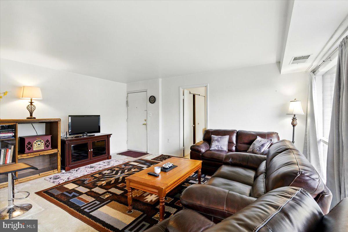 9272 ADELPHI 103