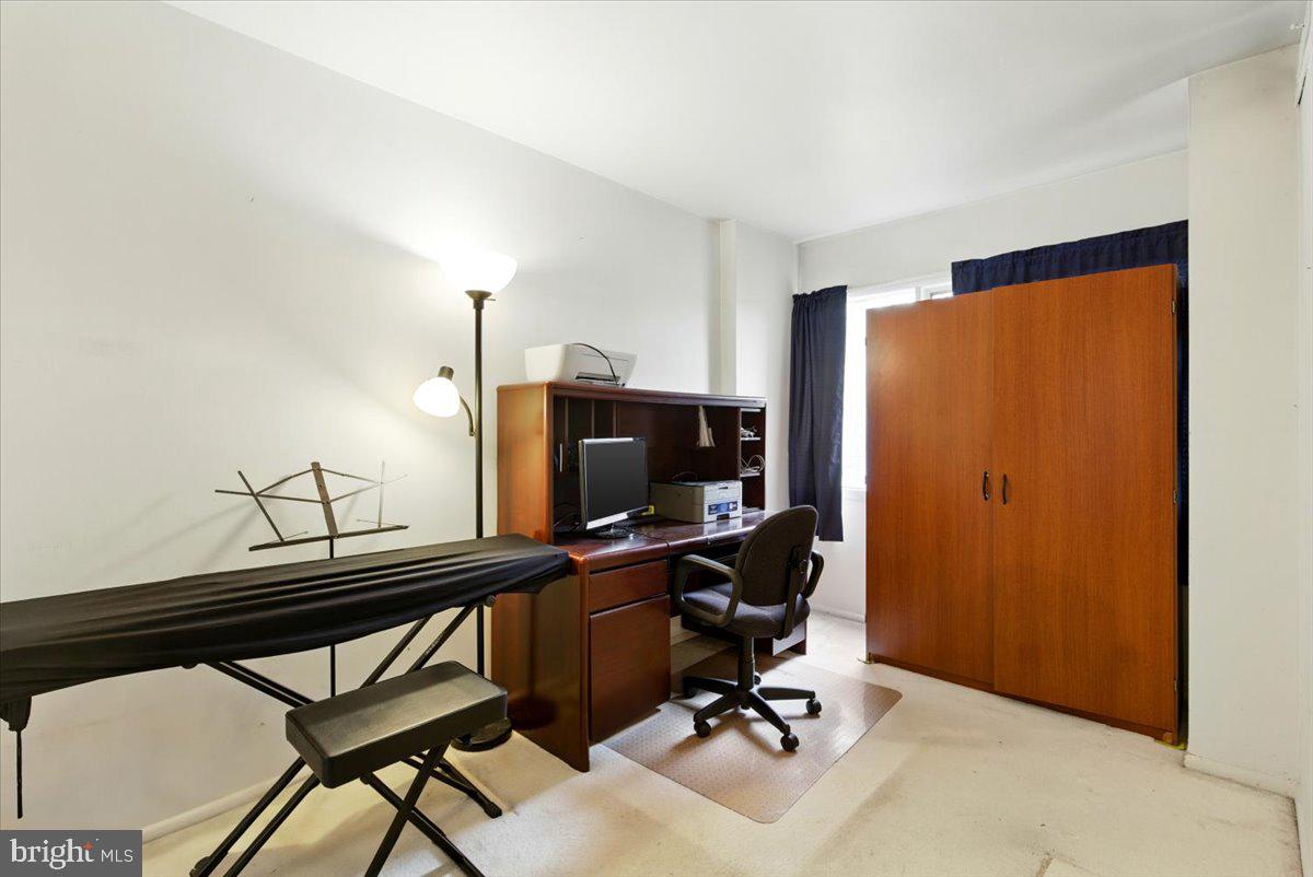 9272 ADELPHI 103