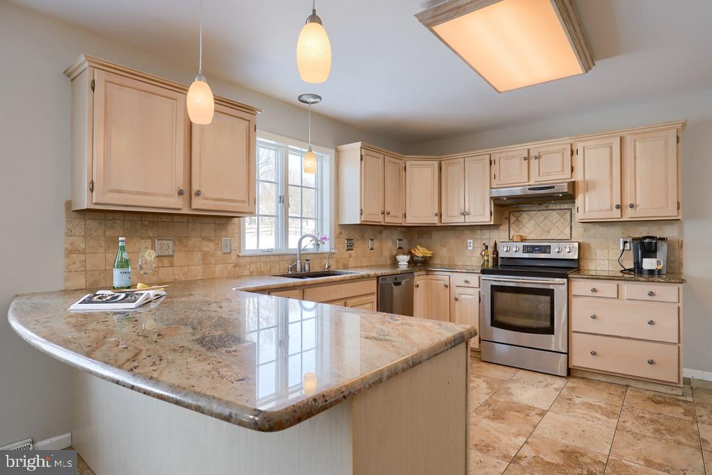 CUSHION PEAK - Residential