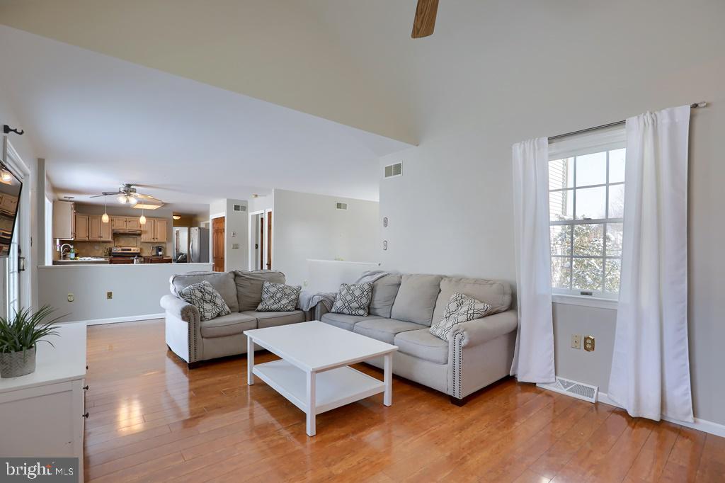 CUSHION PEAK - Residential