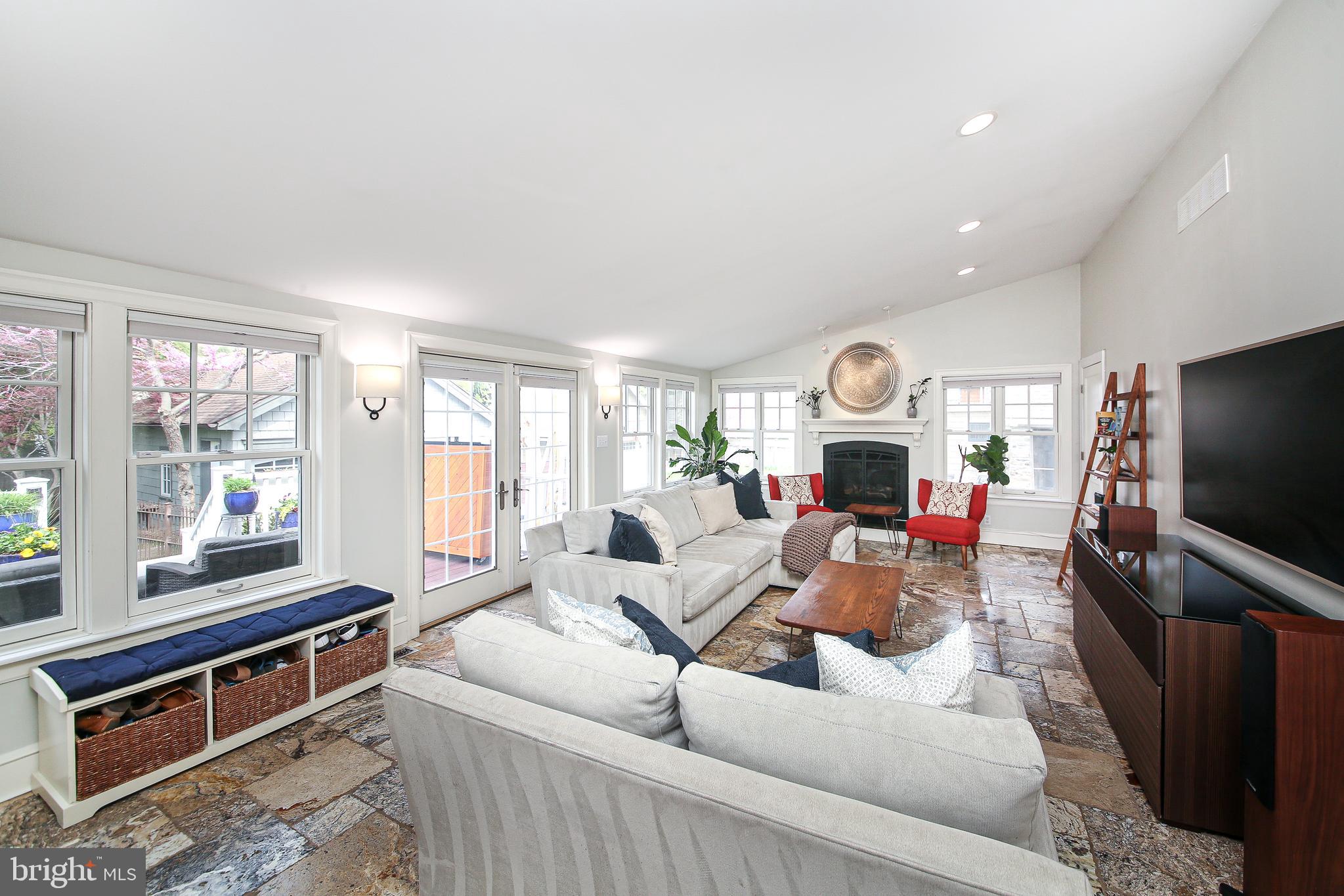 DEEPDALE - Residential