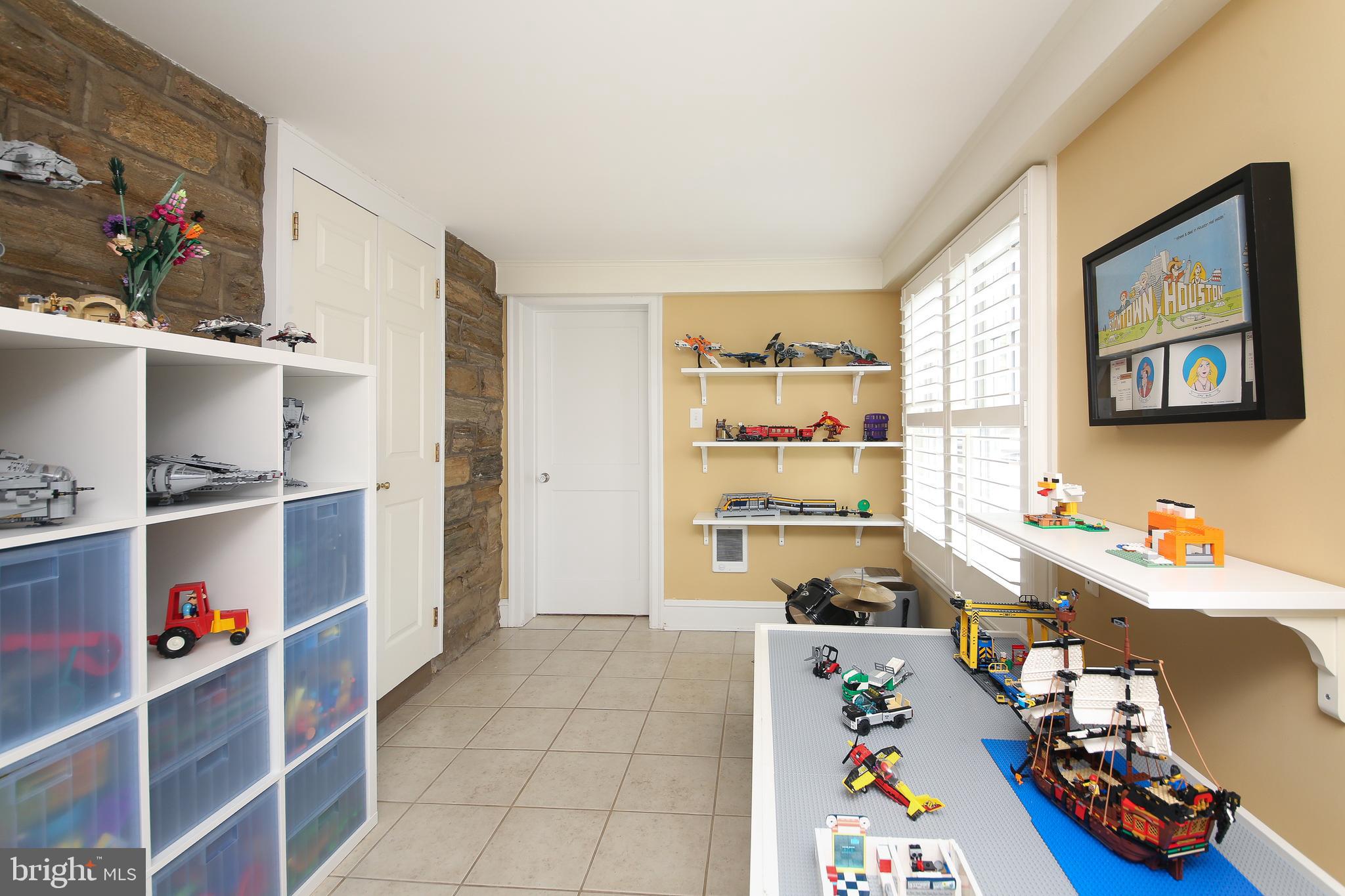 DEEPDALE - Residential