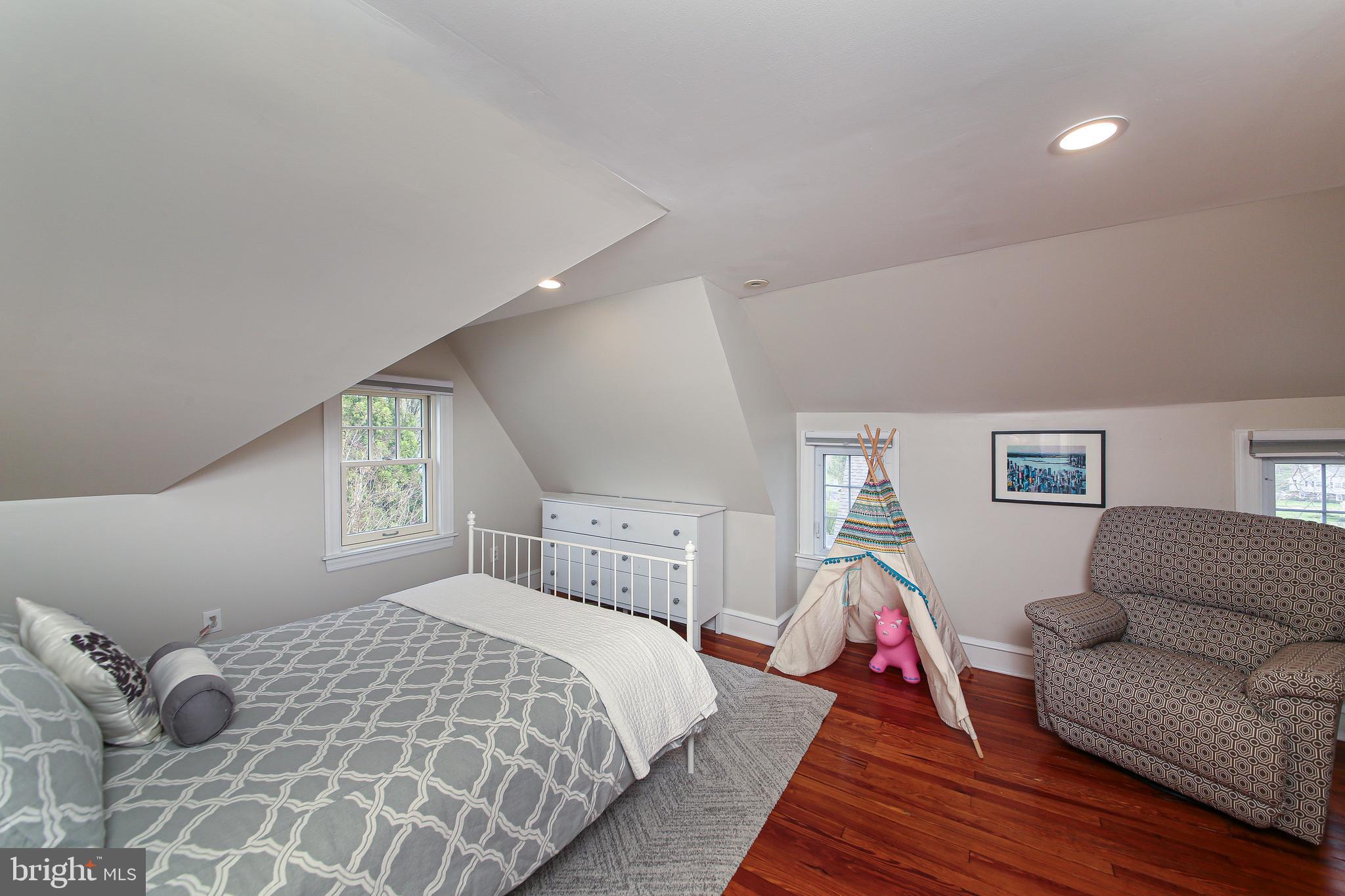 DEEPDALE - Residential