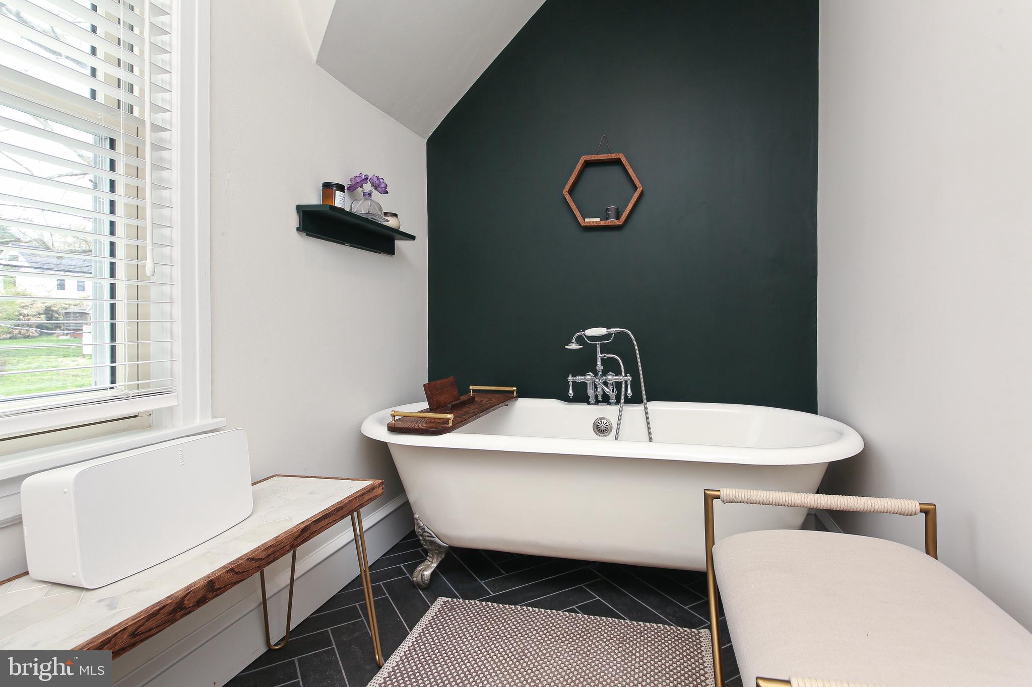 DEEPDALE - Residential