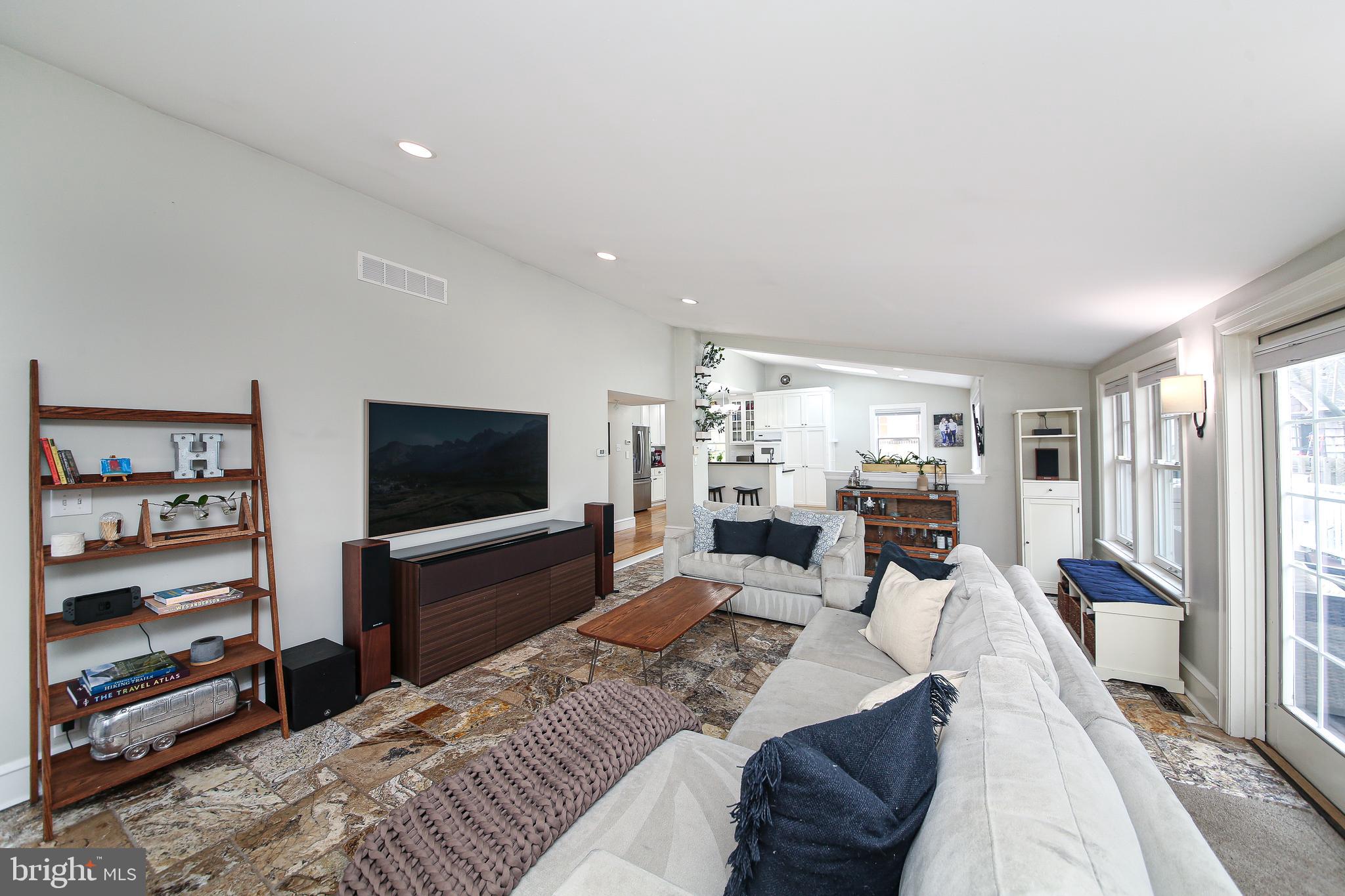 DEEPDALE - Residential