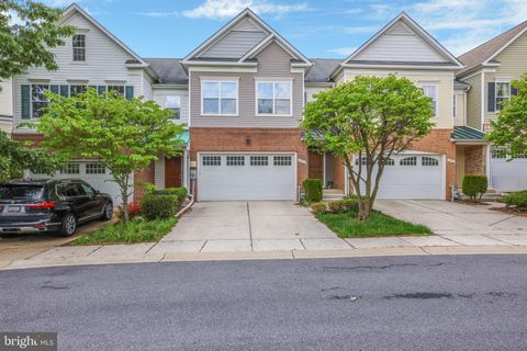 8507 YOUNG RIVERS COURT 22 LAUREL MD 20723