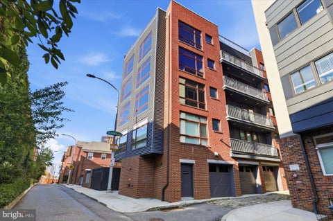 Condo For Sale - 138-40 N Front Street #2R<br/> PHILADELPHIA, PA 19106