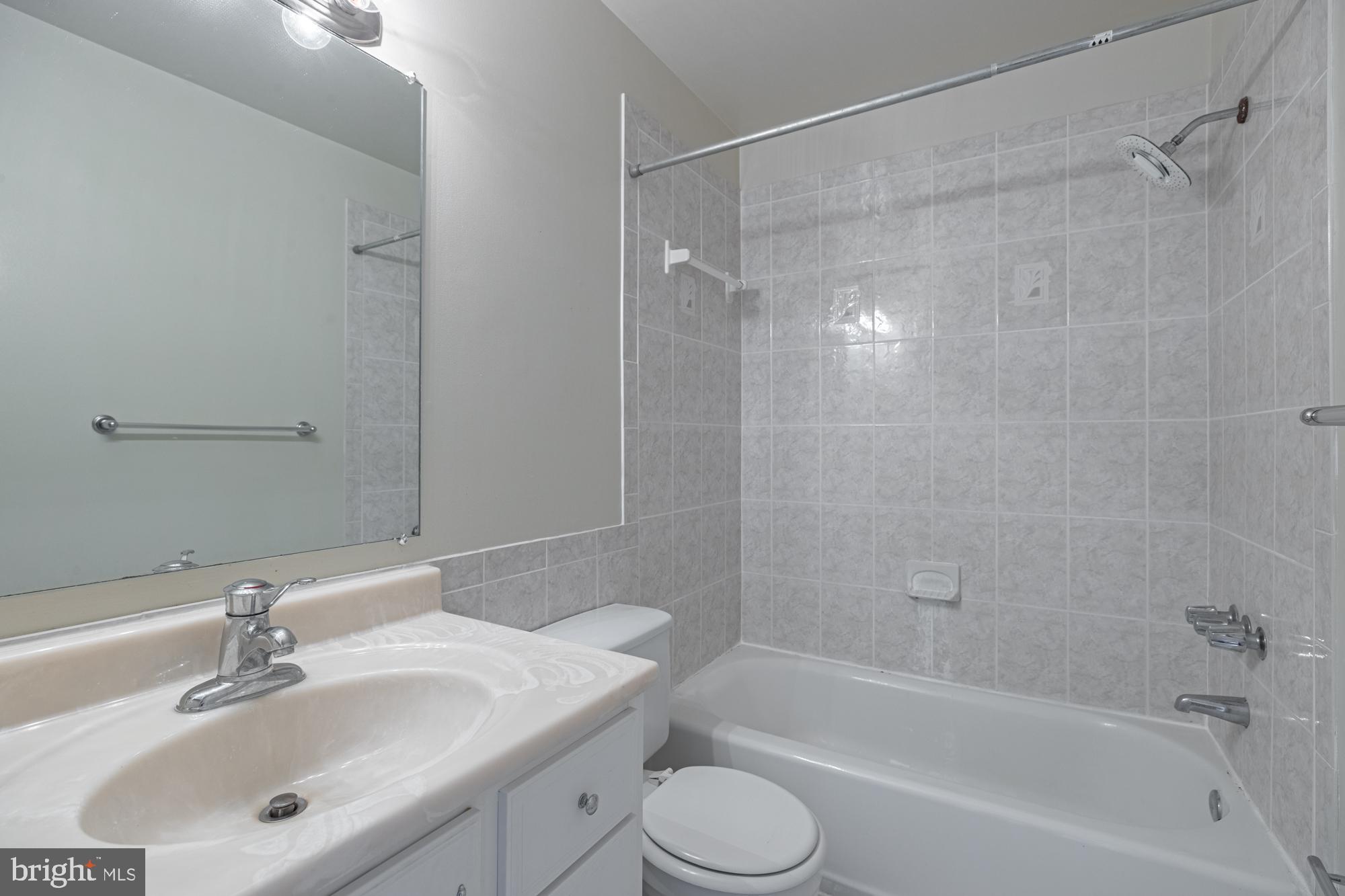 WESTHAMPTON MEWS - Residential Lease