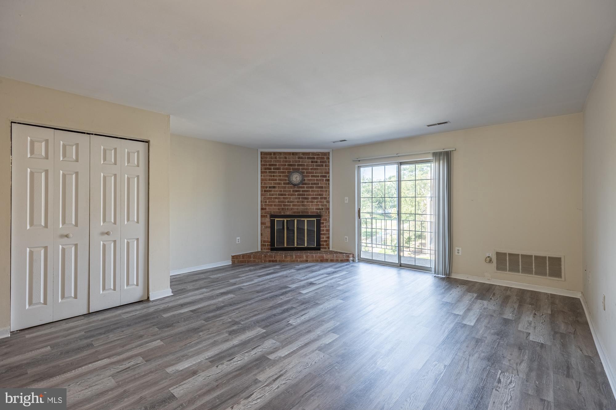 WESTHAMPTON MEWS - Residential Lease