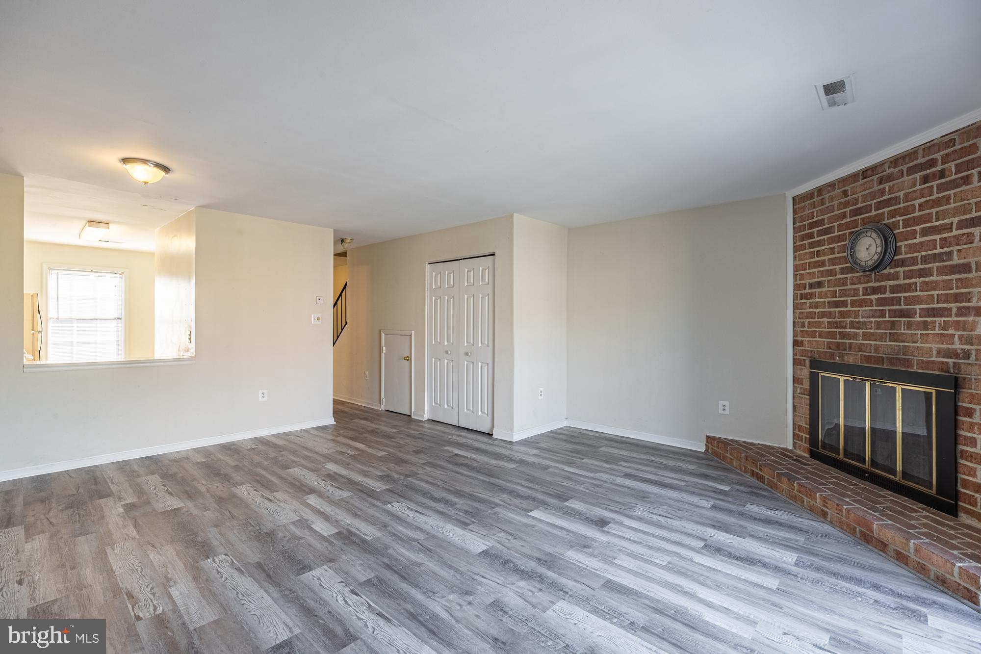 WESTHAMPTON MEWS - Residential Lease