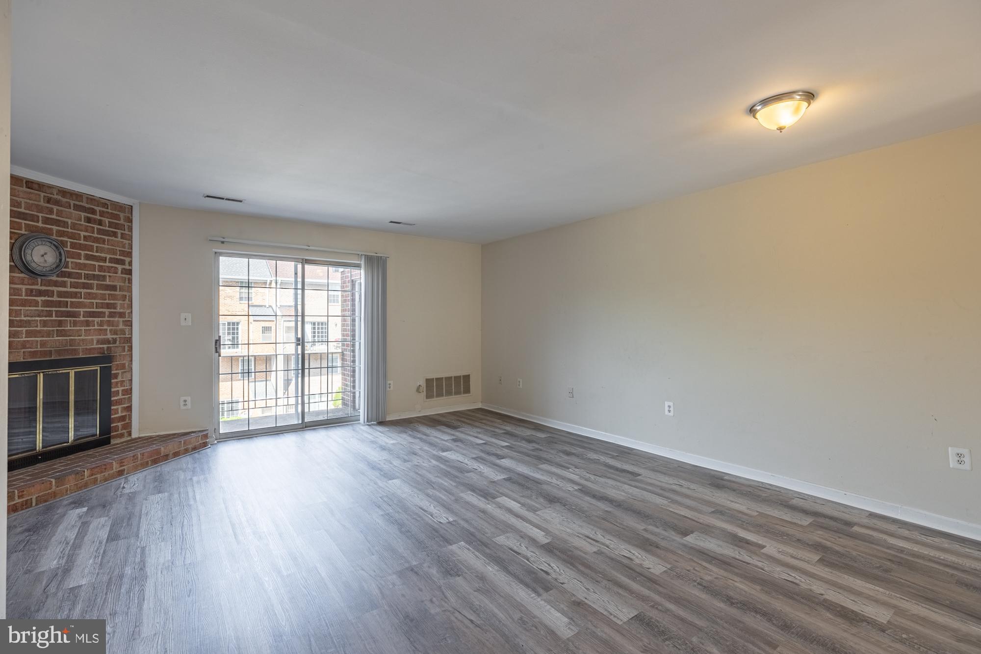 WESTHAMPTON MEWS - Residential Lease