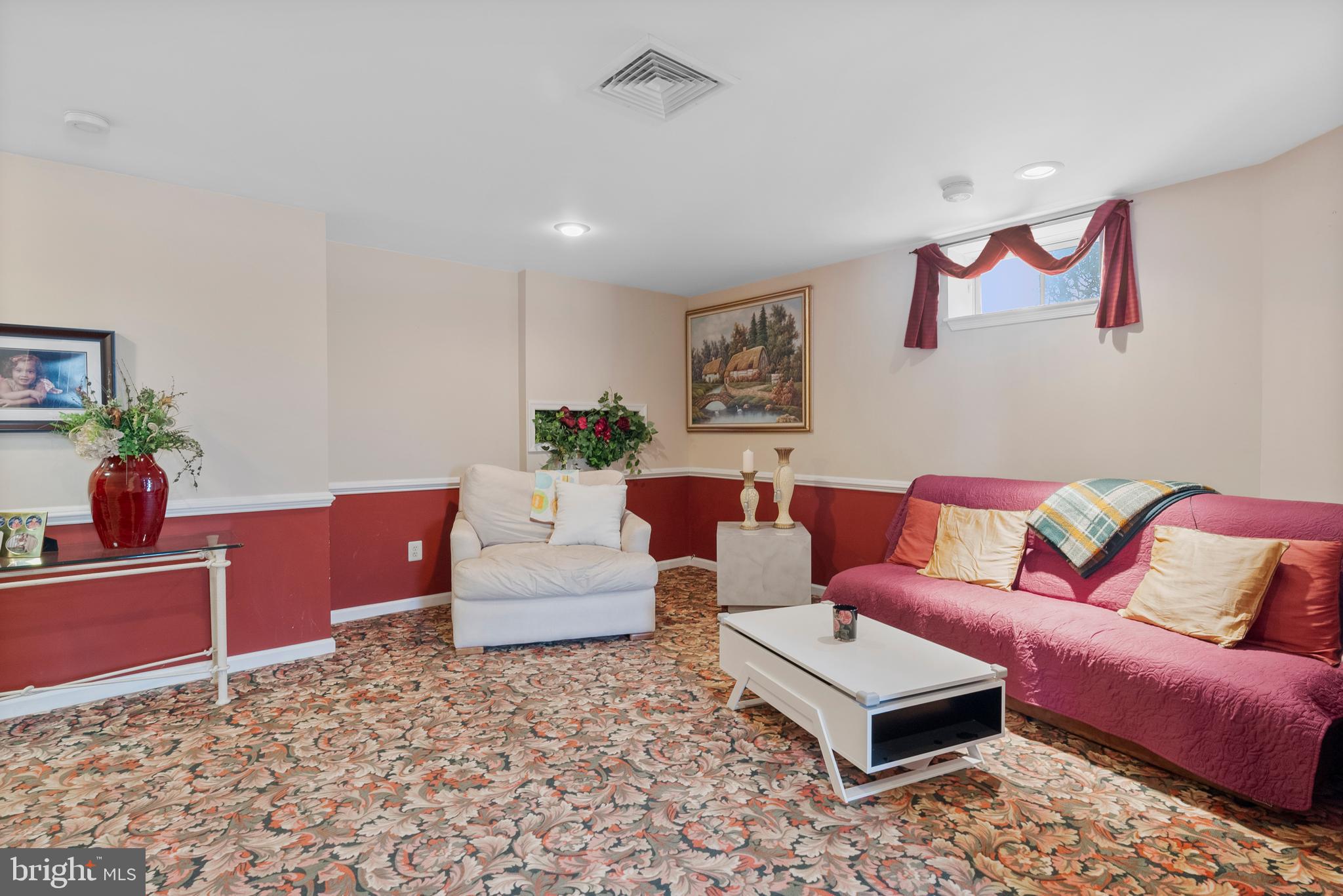 MONTGOMERY OAKS - Residential