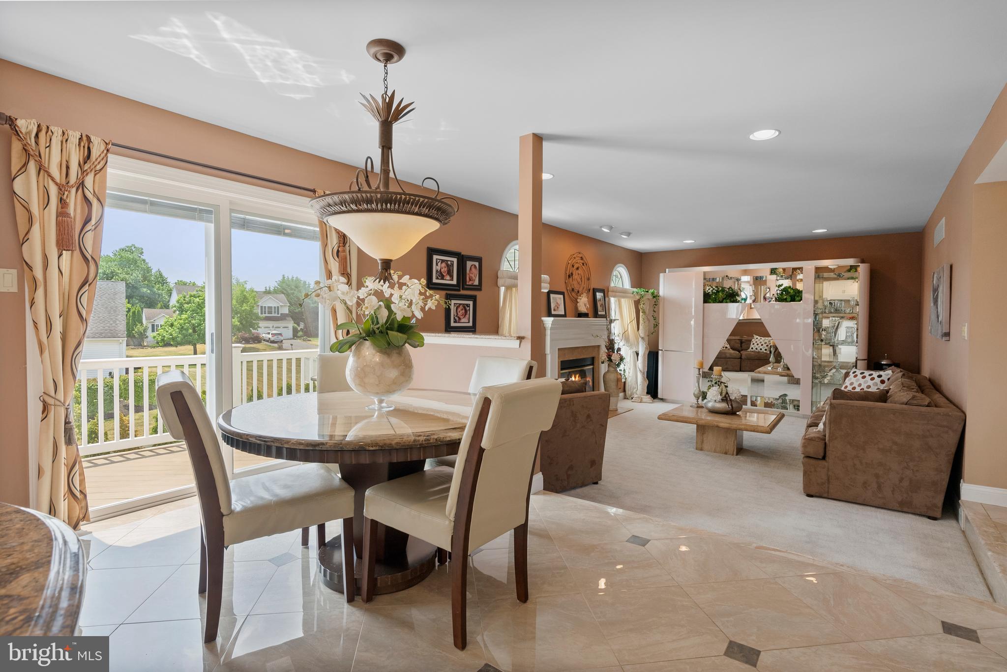 MONTGOMERY OAKS - Residential