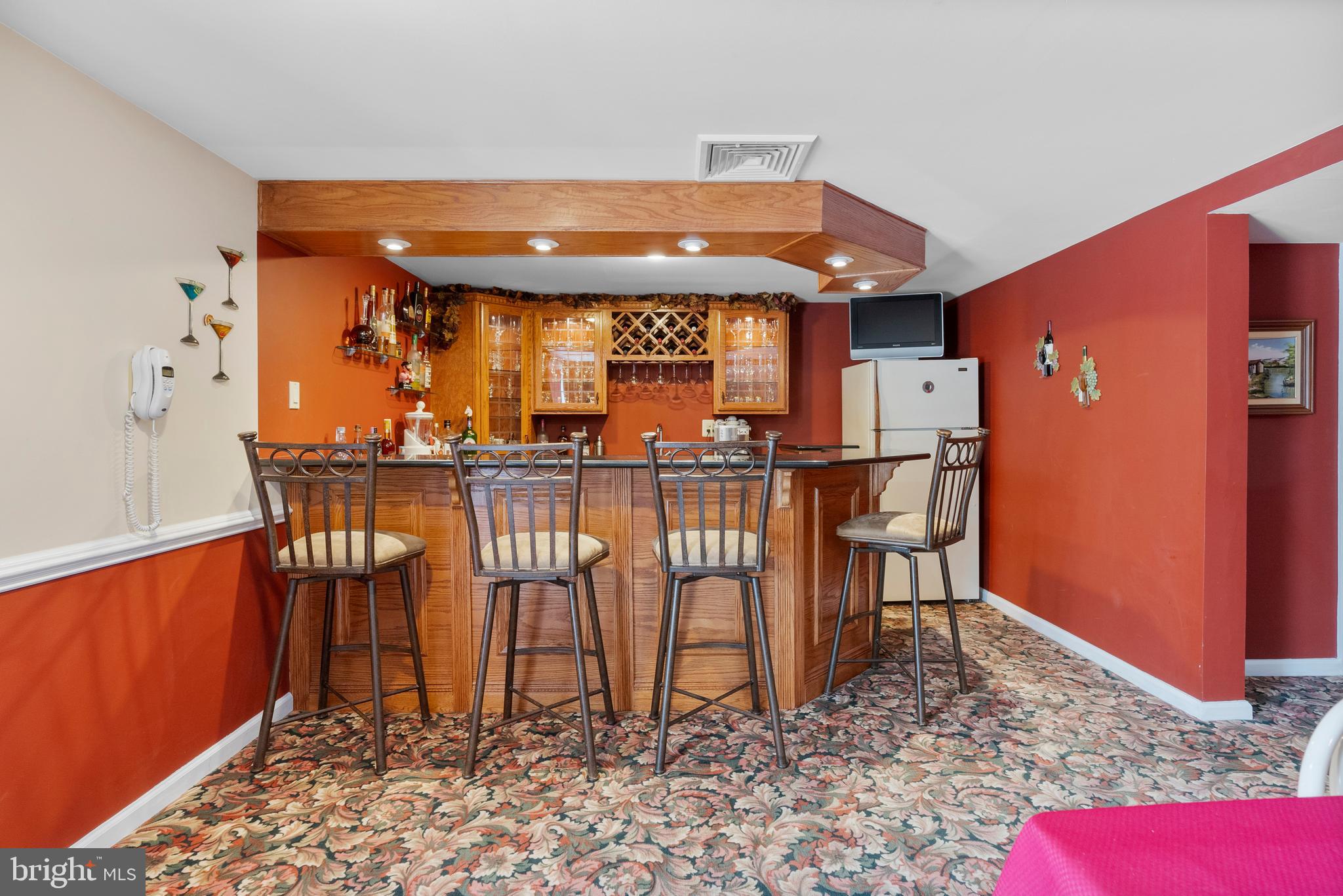 MONTGOMERY OAKS - Residential