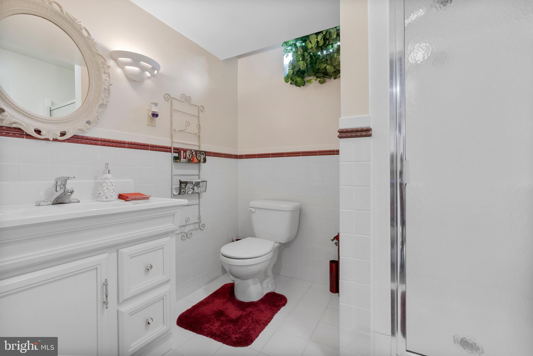 MONTGOMERY OAKS - Residential