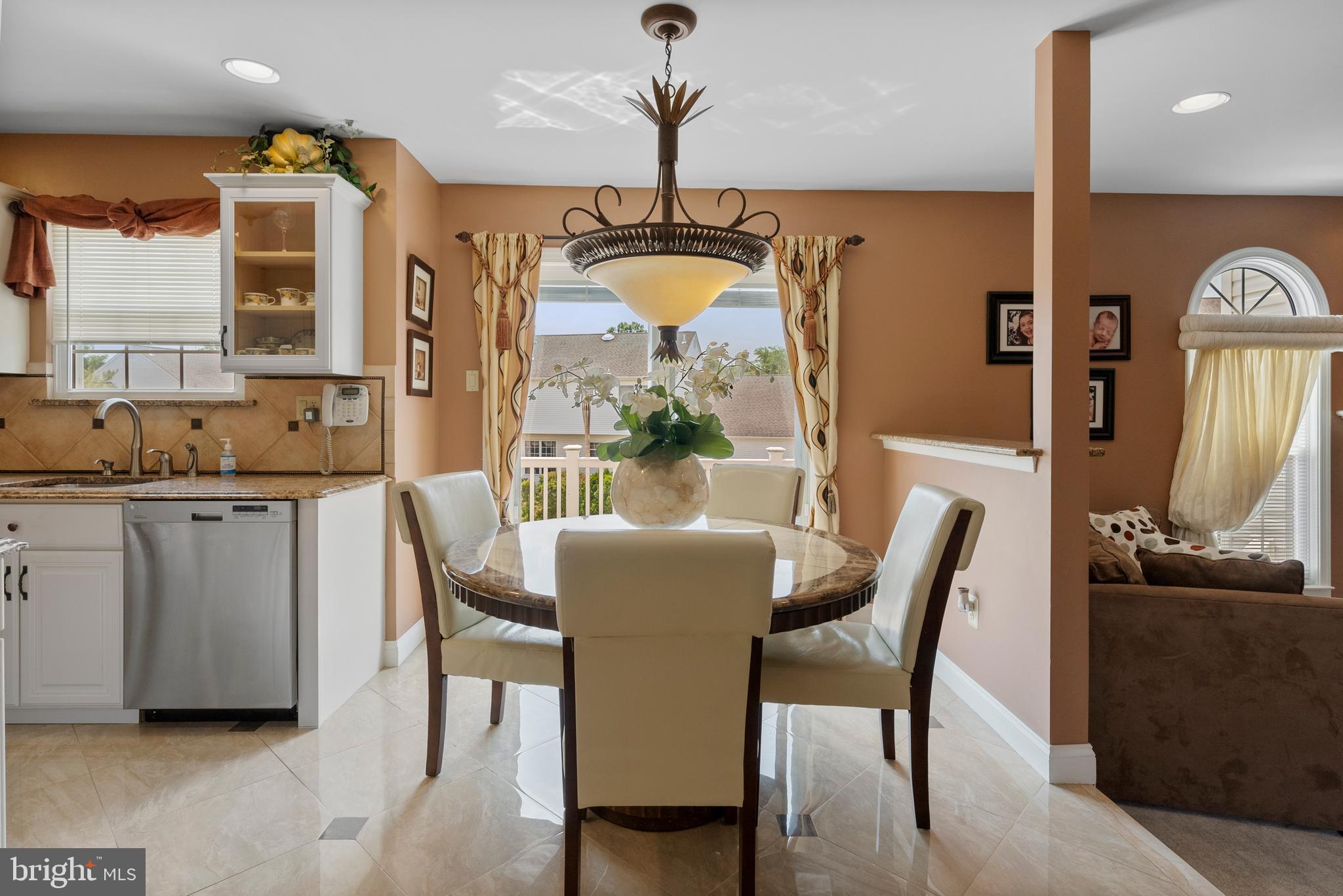 MONTGOMERY OAKS - Residential