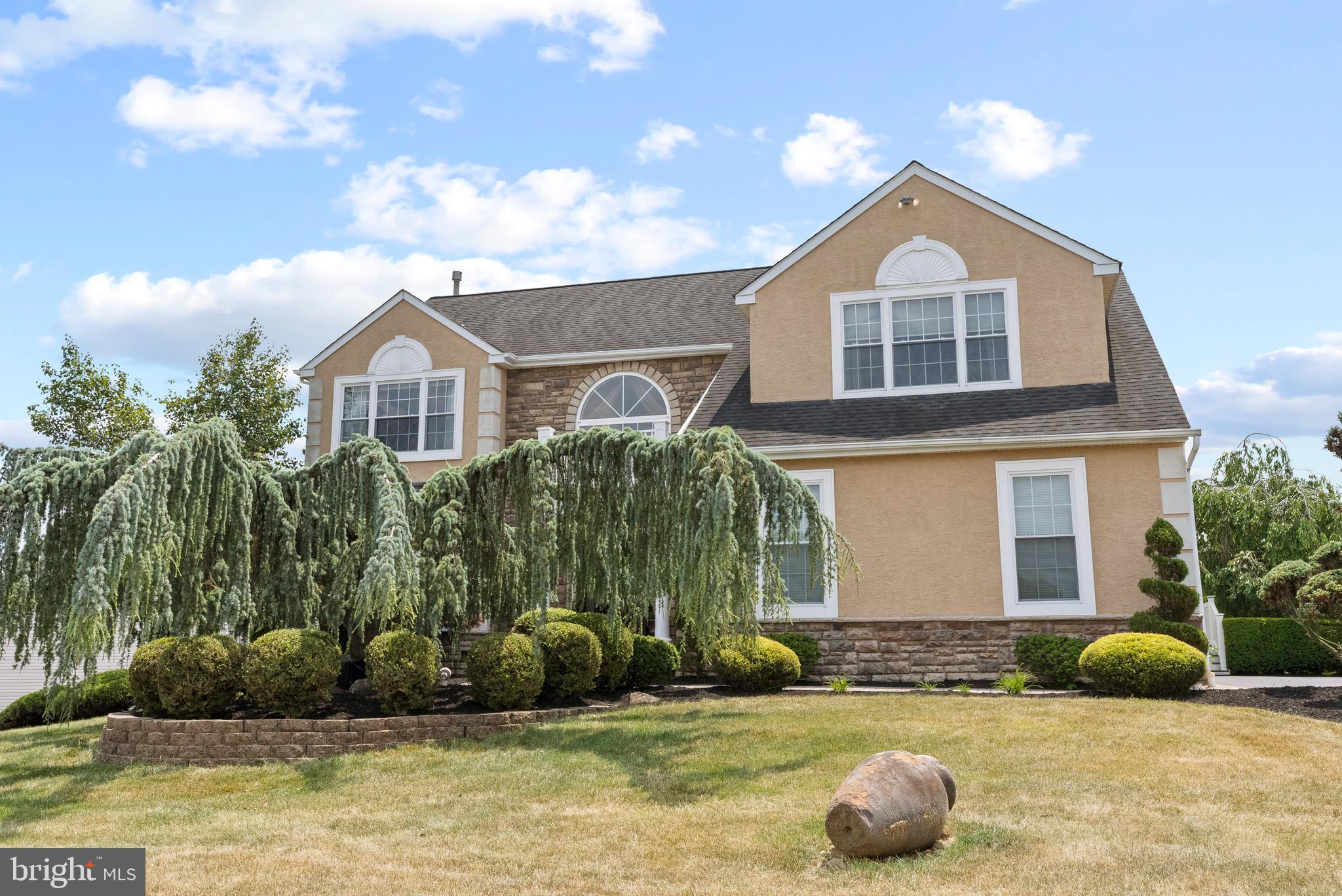 MONTGOMERY OAKS - Residential