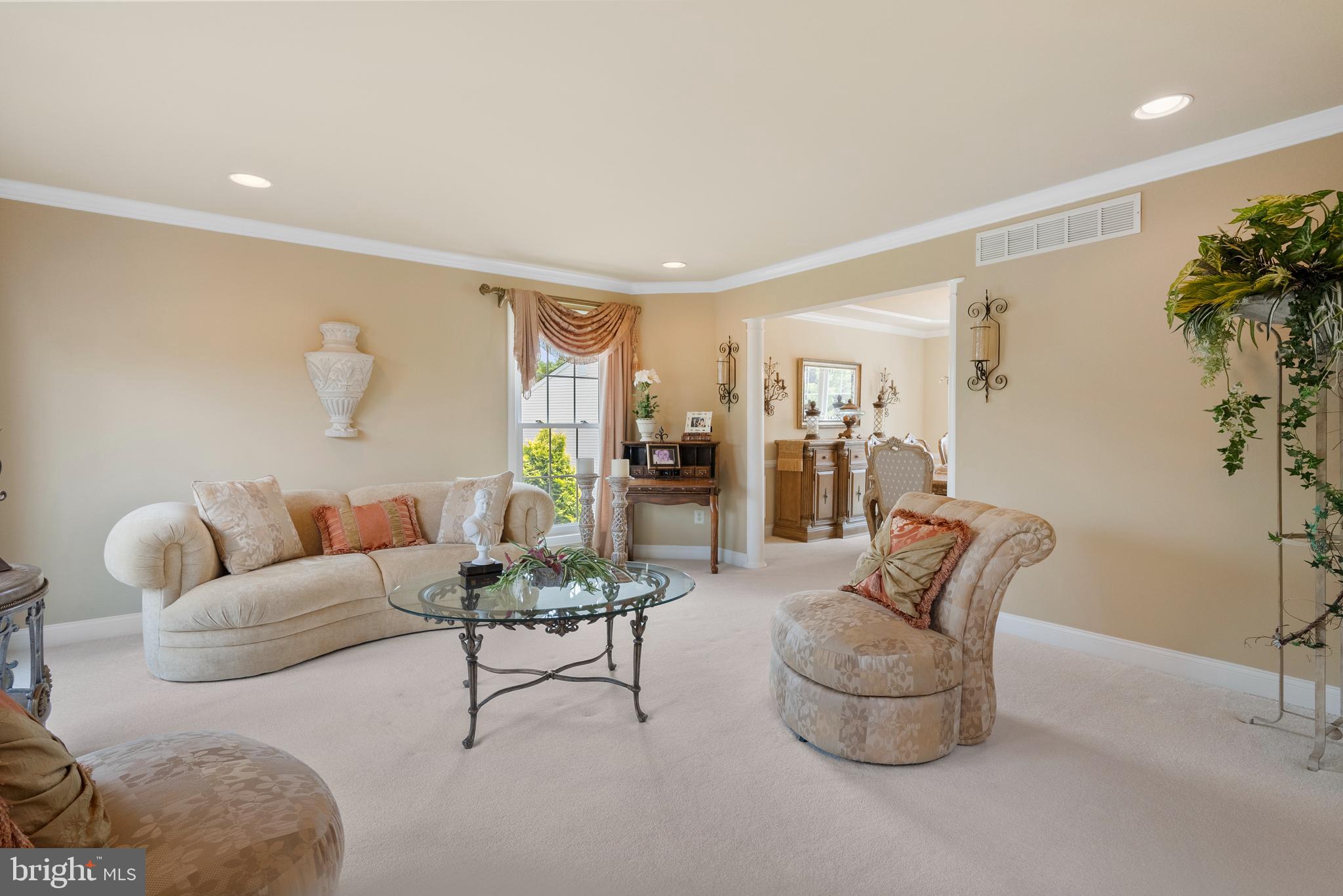 MONTGOMERY OAKS - Residential