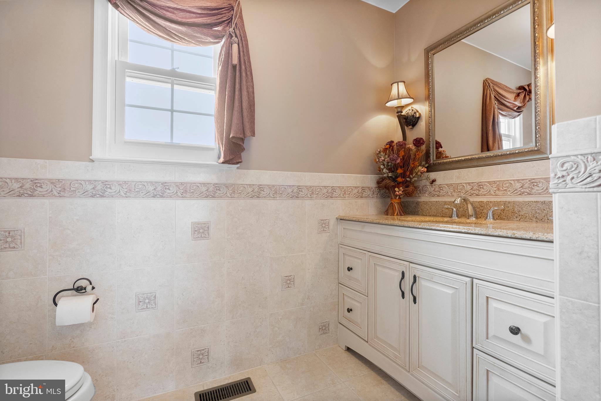 MONTGOMERY OAKS - Residential