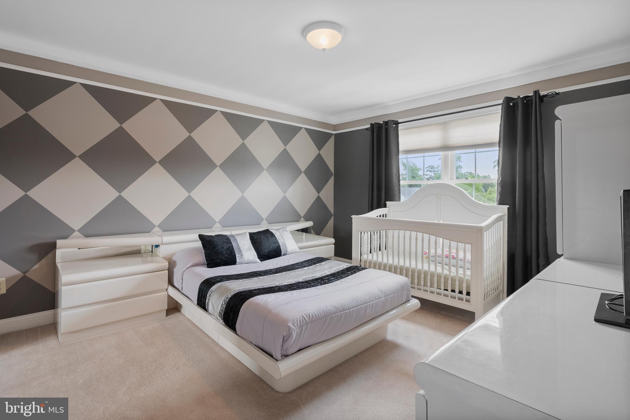 MONTGOMERY OAKS - Residential