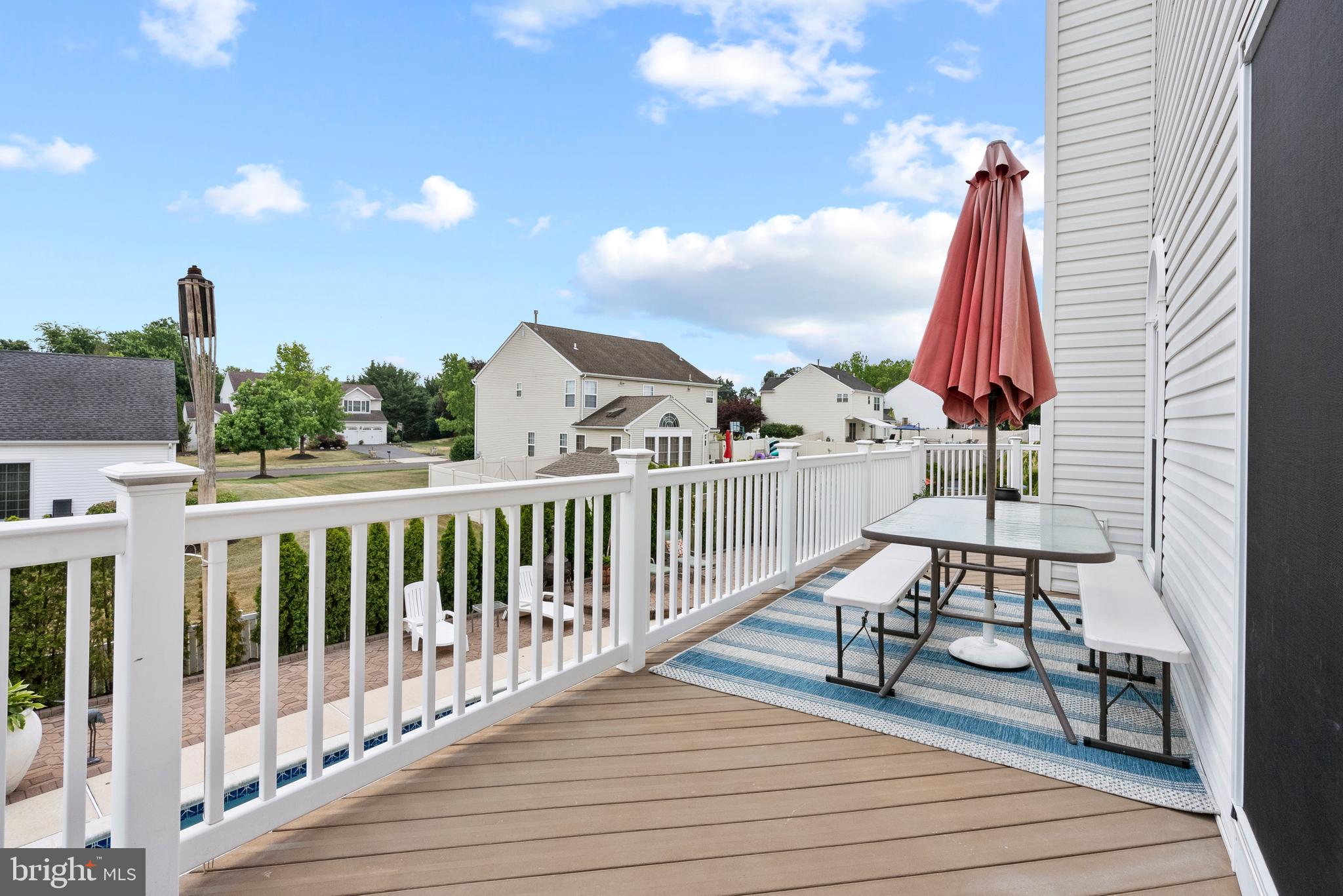 MONTGOMERY OAKS - Residential