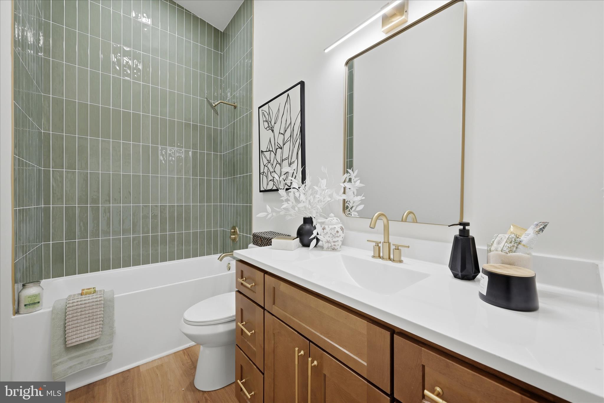 RIVER VIEW PARK - Residential