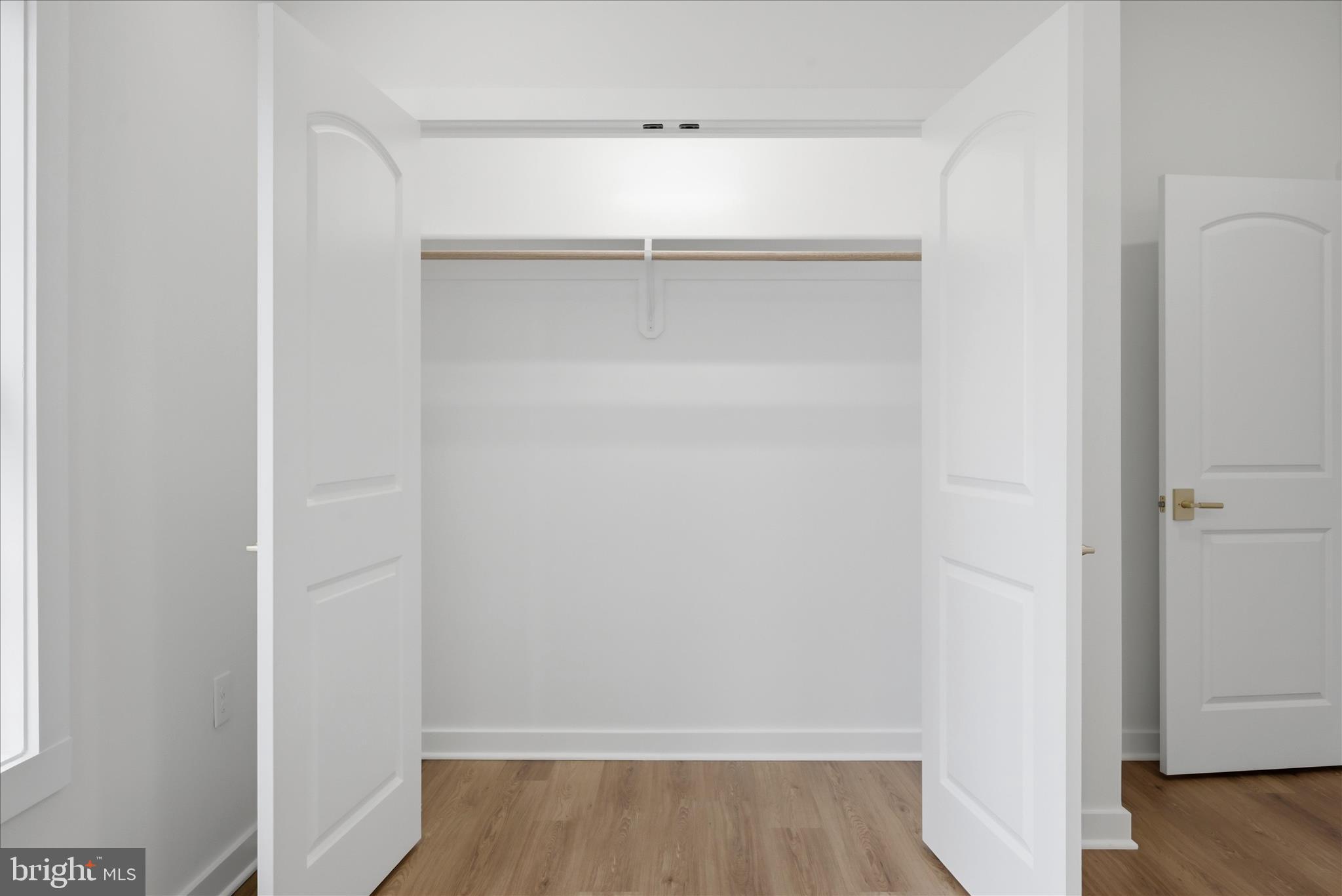 RIVER VIEW PARK - Residential