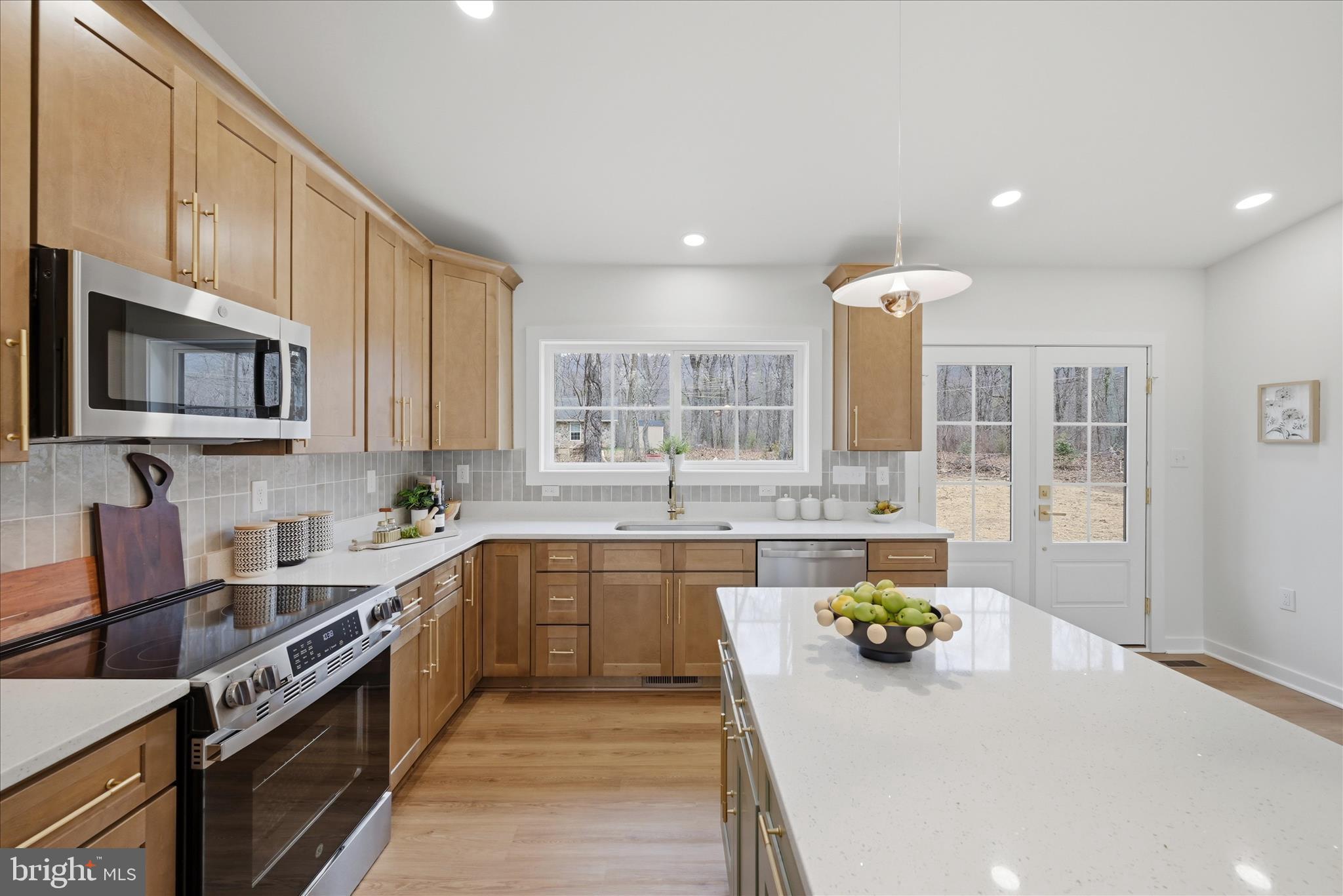 RIVER VIEW PARK - Residential