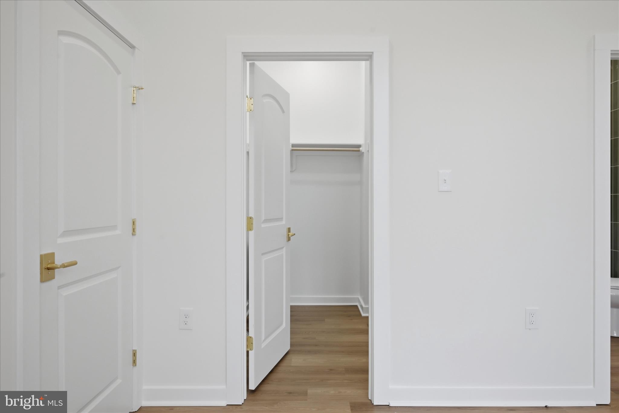 RIVER VIEW PARK - Residential