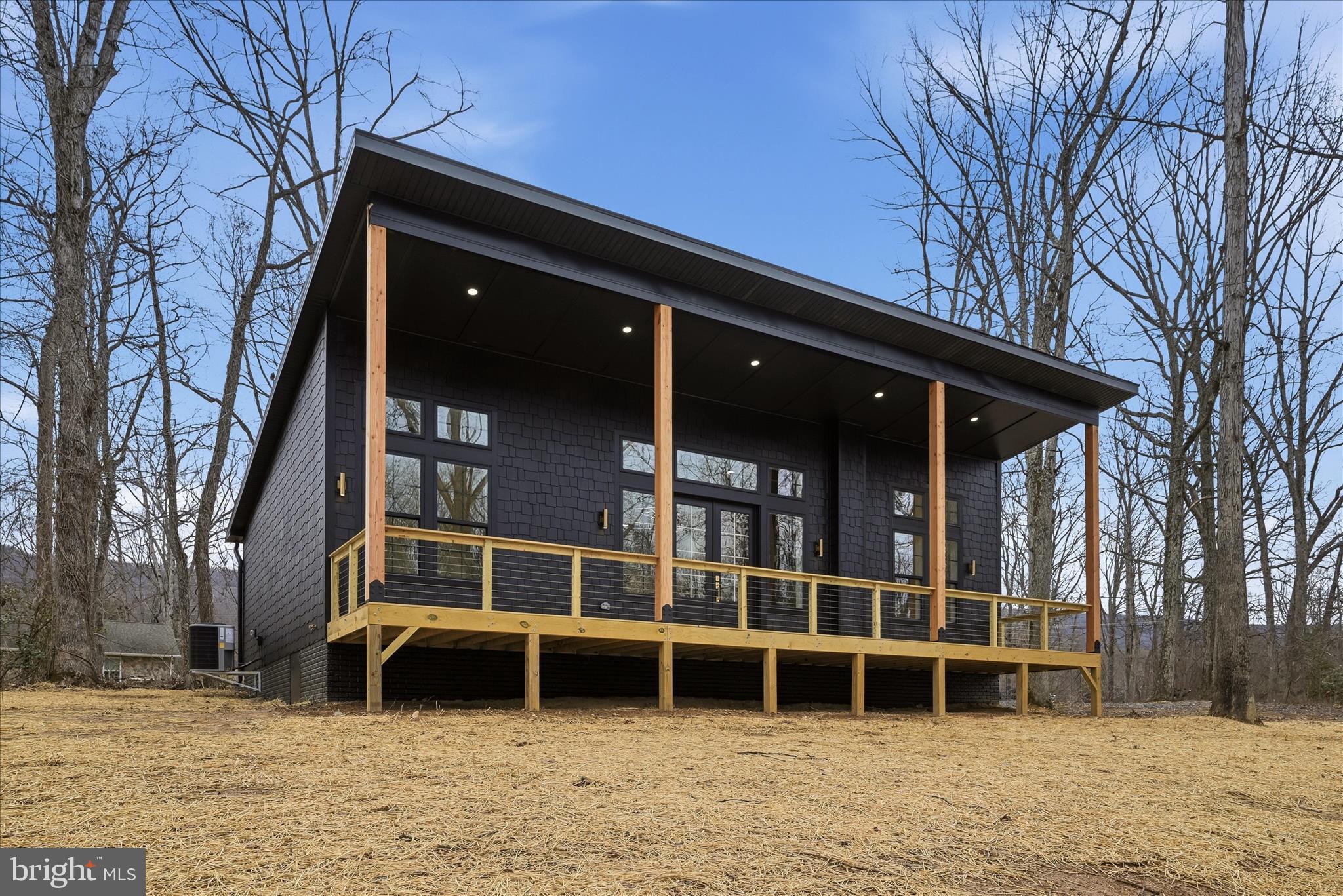 RIVER VIEW PARK - Residential