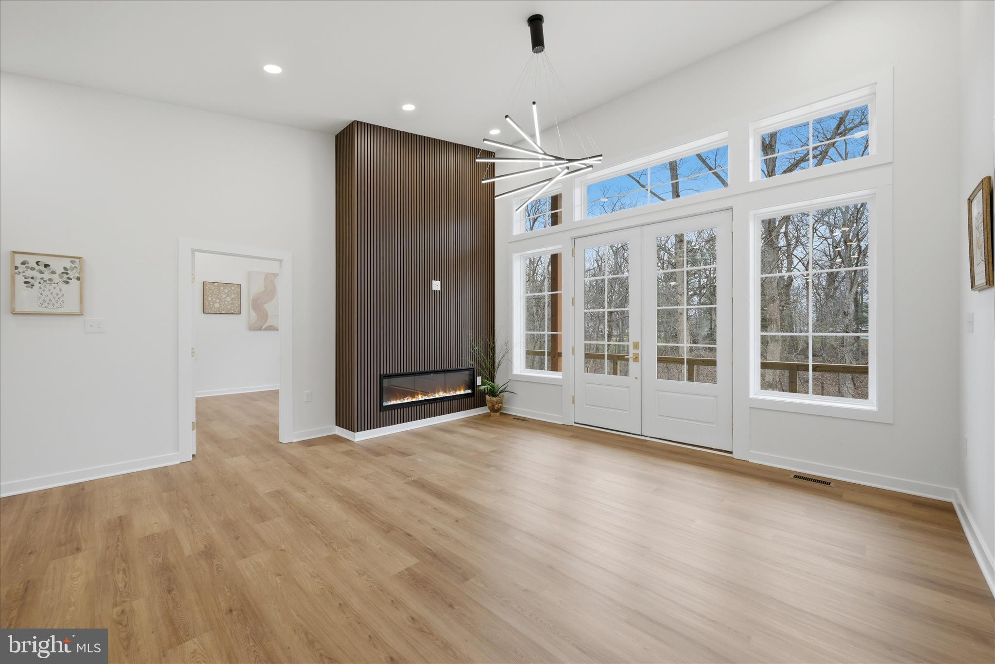 RIVER VIEW PARK - Residential