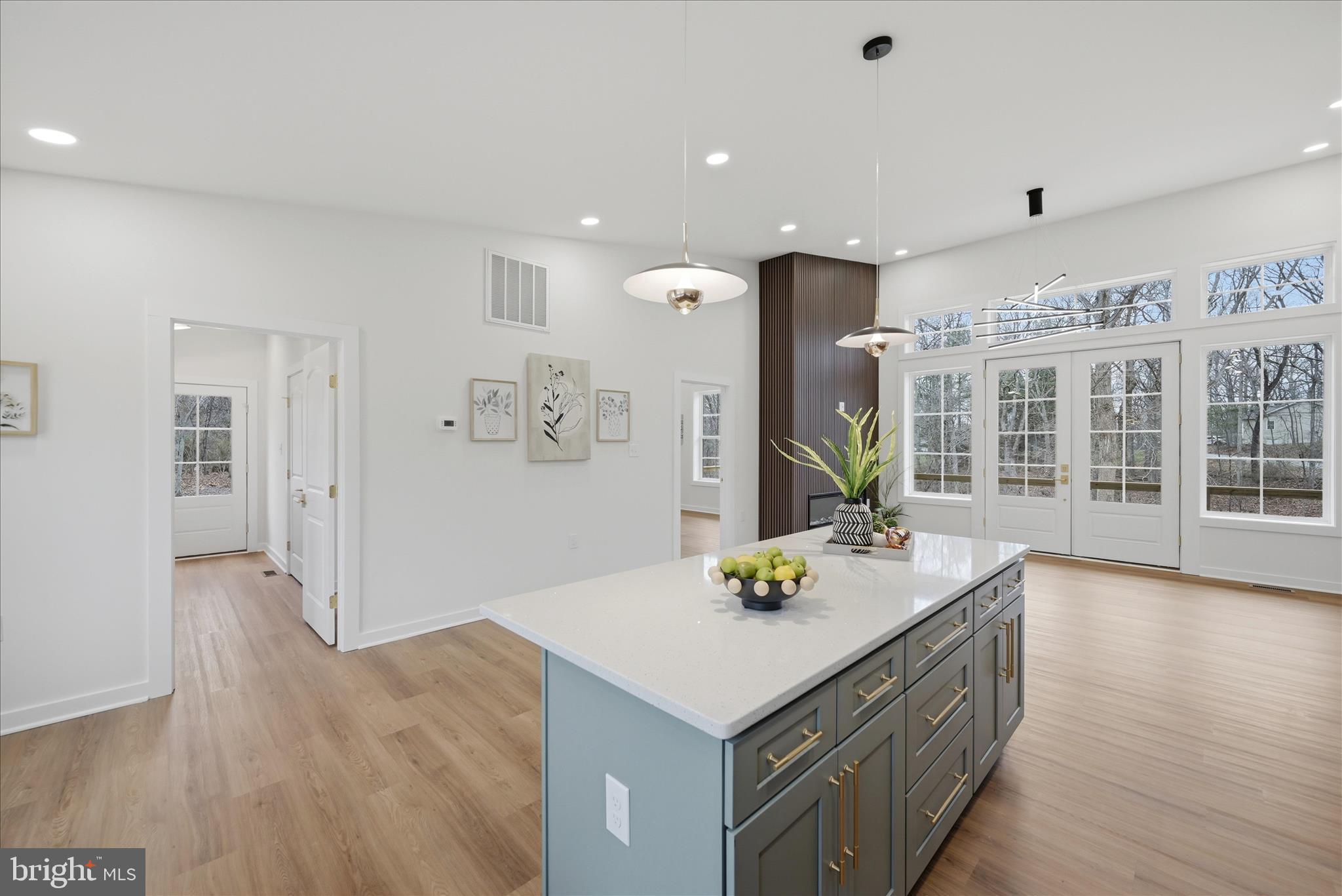 RIVER VIEW PARK - Residential