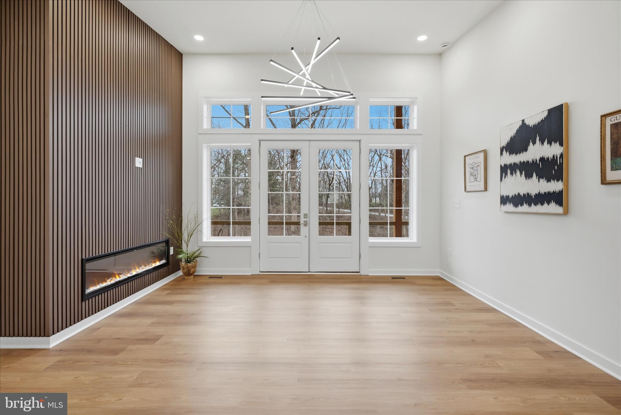 RIVER VIEW PARK - Residential