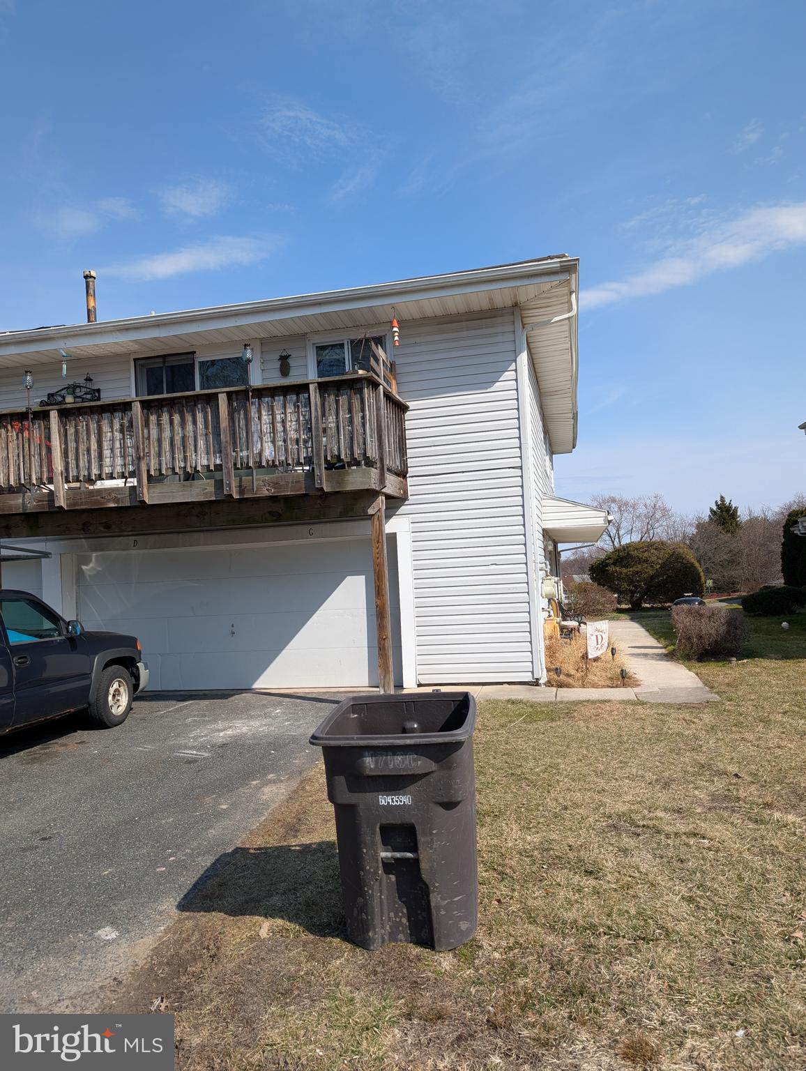 HARFORD COMMONS - Residential Lease