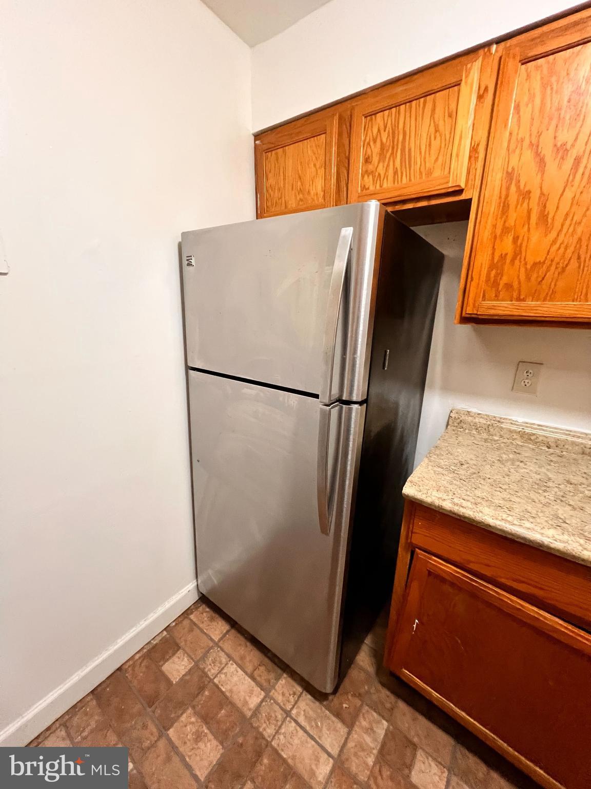 HARFORD COMMONS - Residential Lease