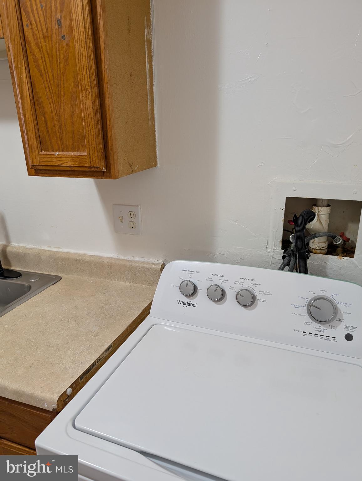 HARFORD COMMONS - Residential Lease