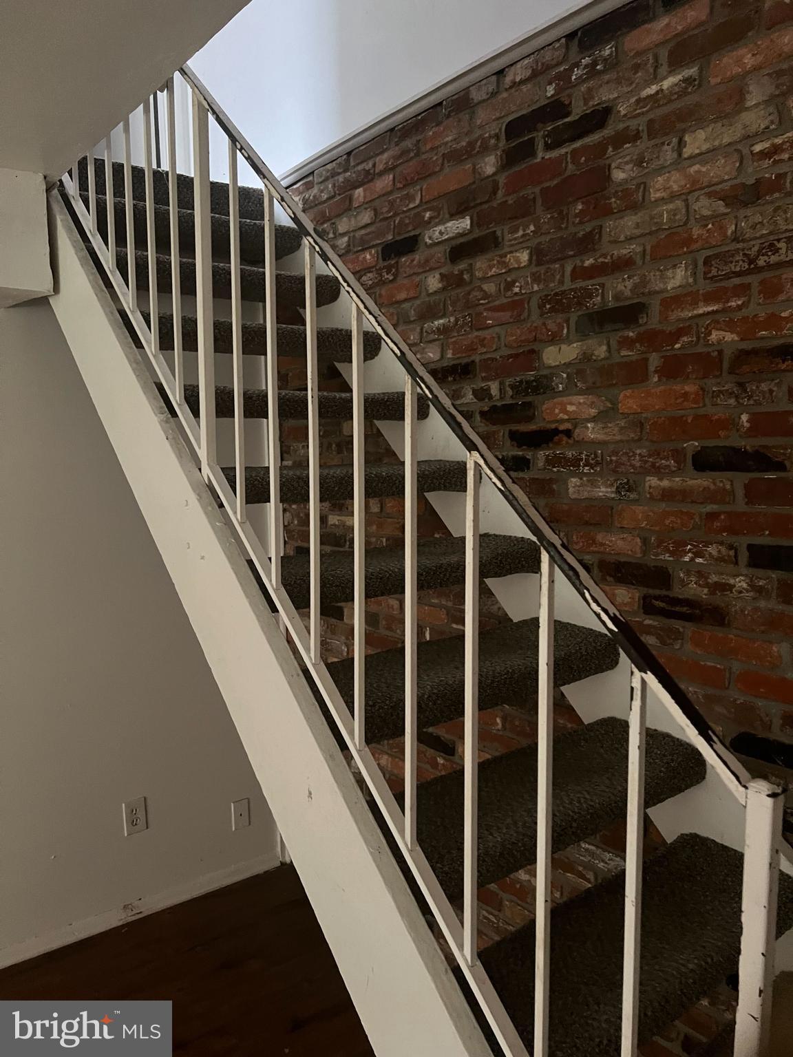 HARFORD COMMONS - Residential Lease