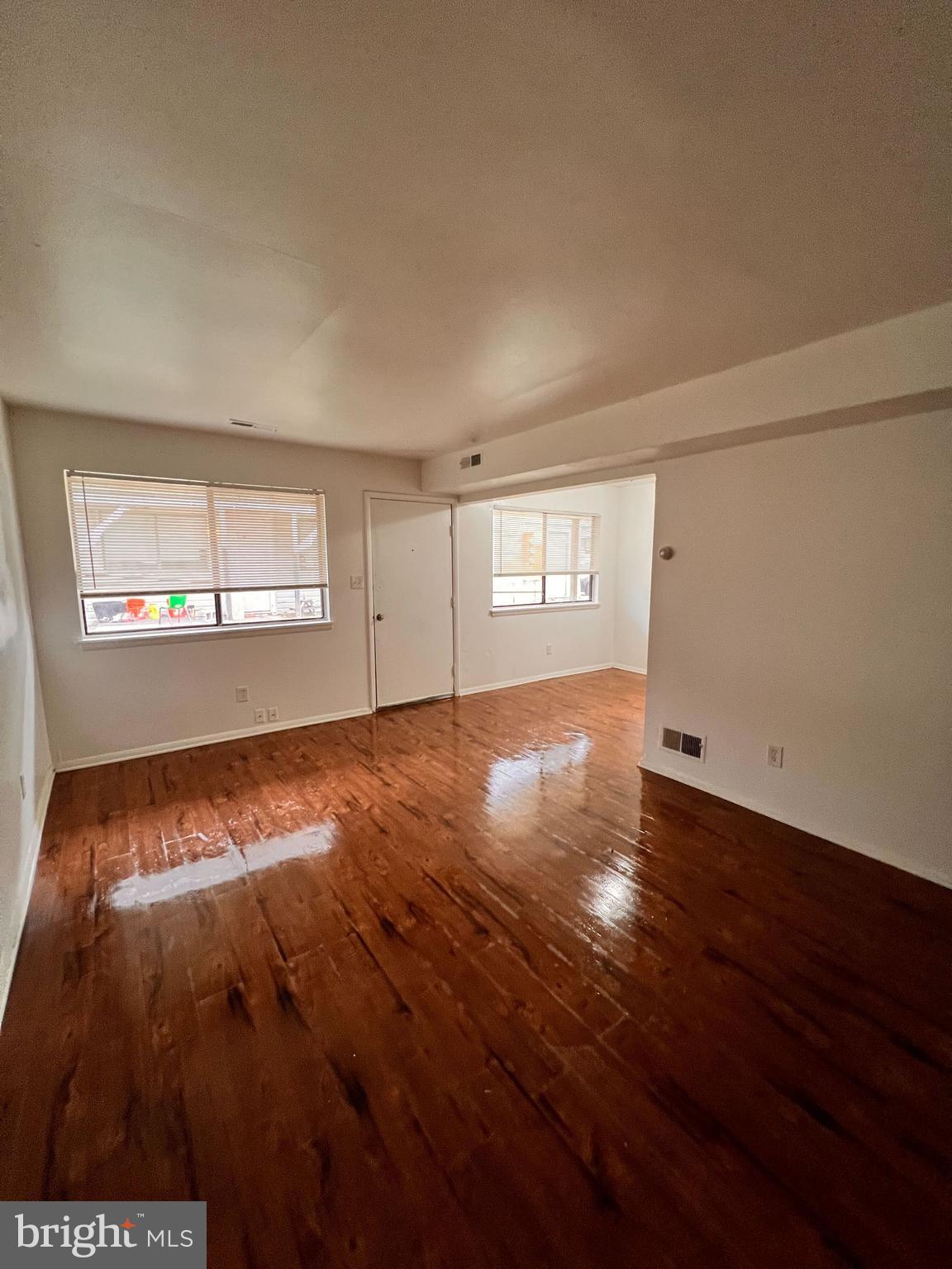 HARFORD COMMONS - Residential Lease