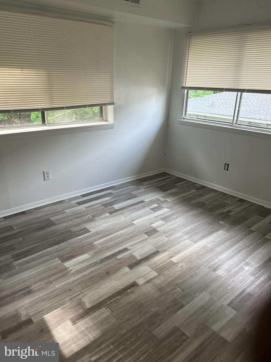 HARFORD COMMONS - Residential Lease