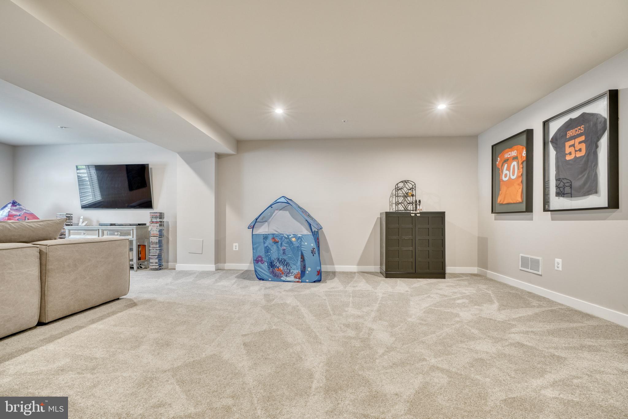 MAGNESS MILL - Residential