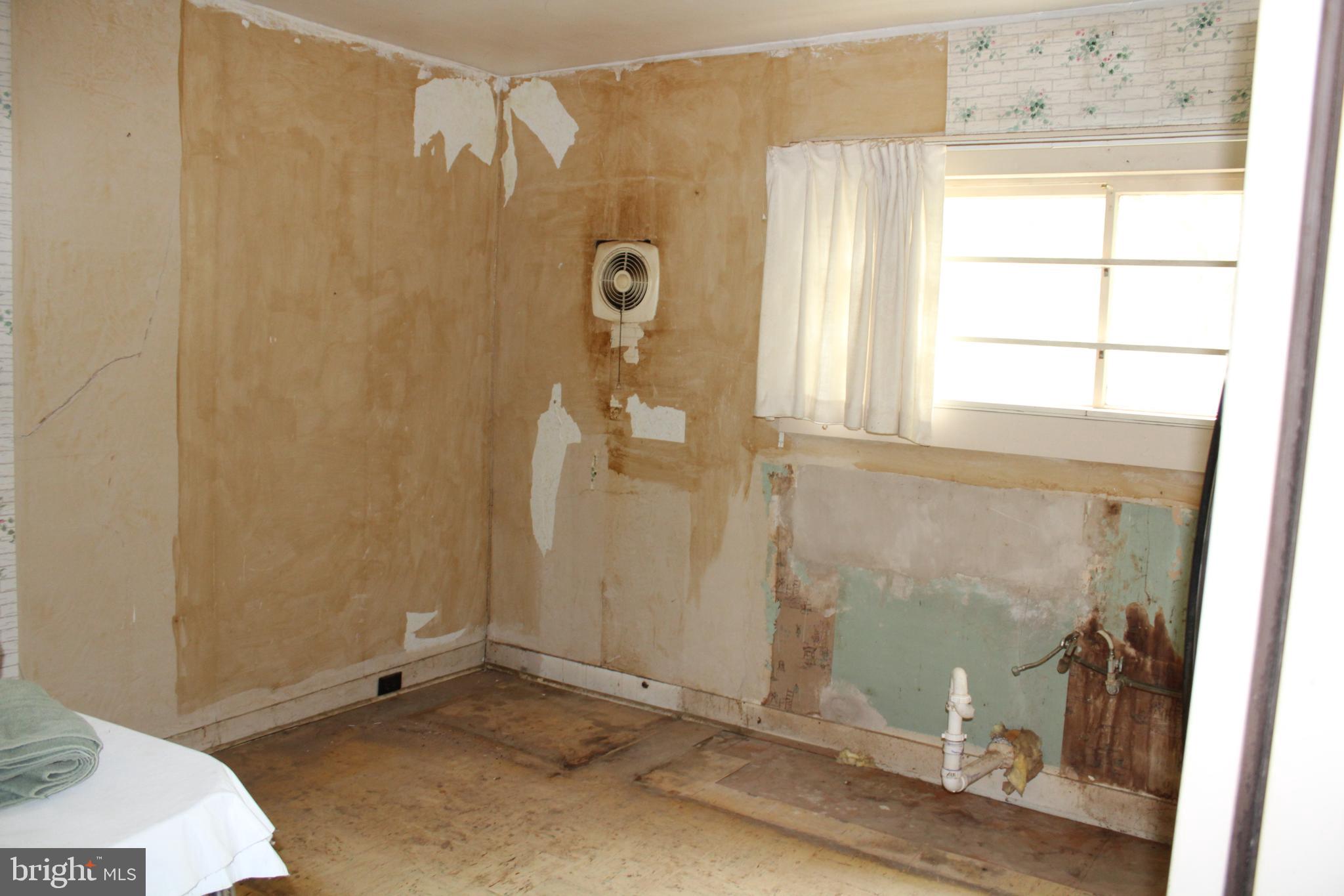 MIDDLETOWN - Residential