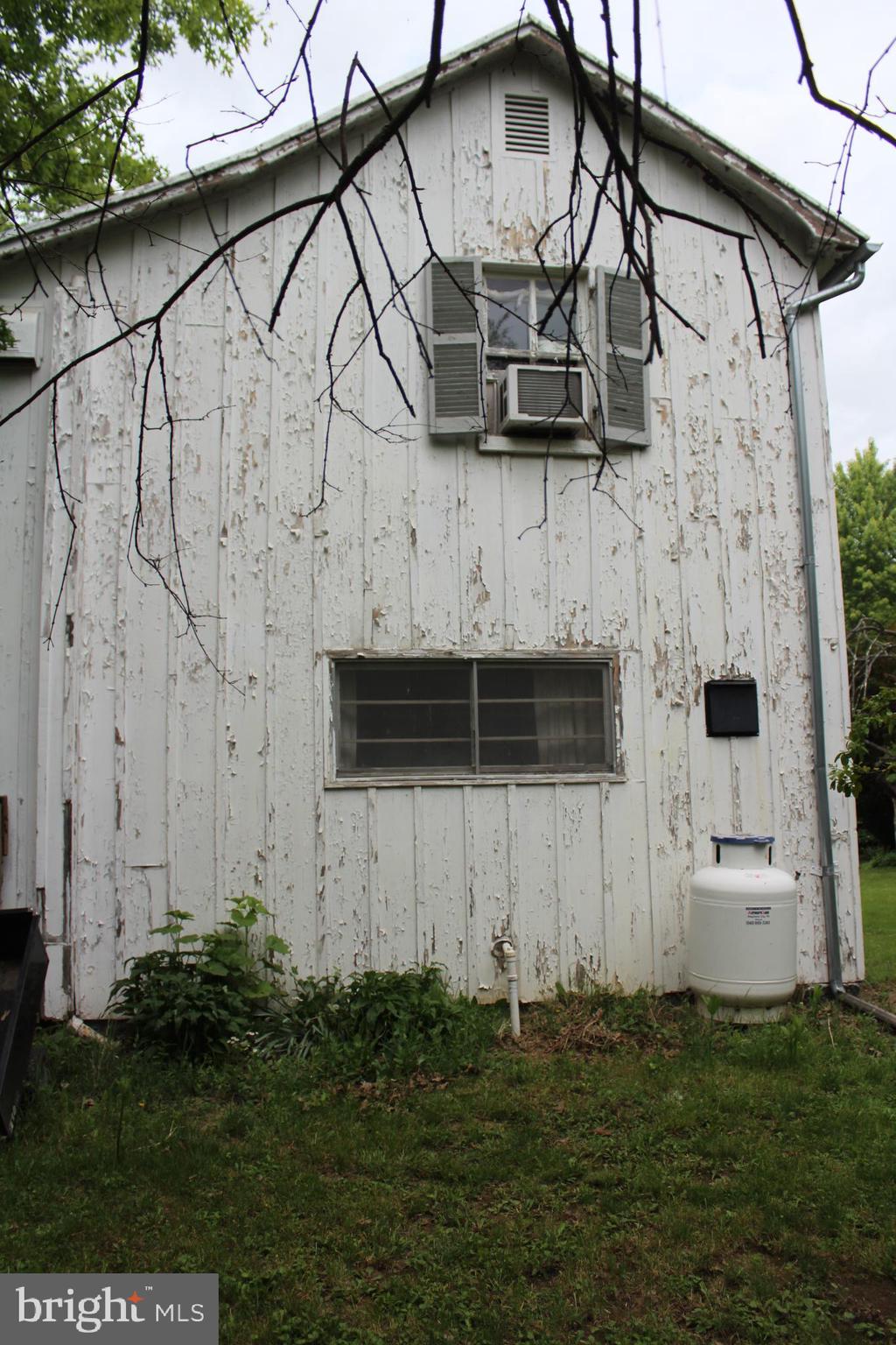 MIDDLETOWN - Residential