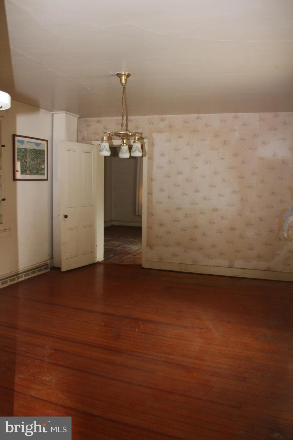 MIDDLETOWN - Residential