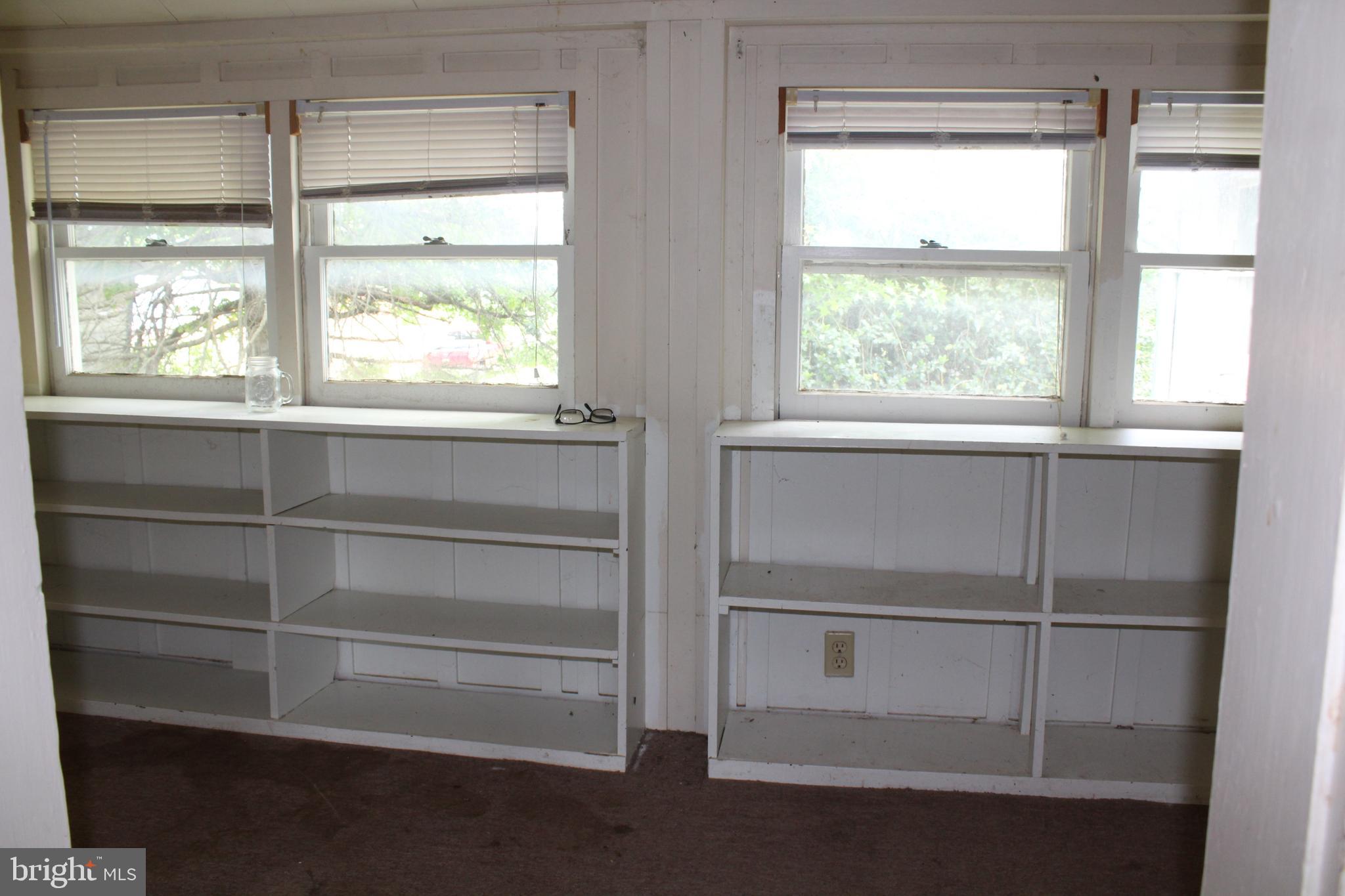 MIDDLETOWN - Residential