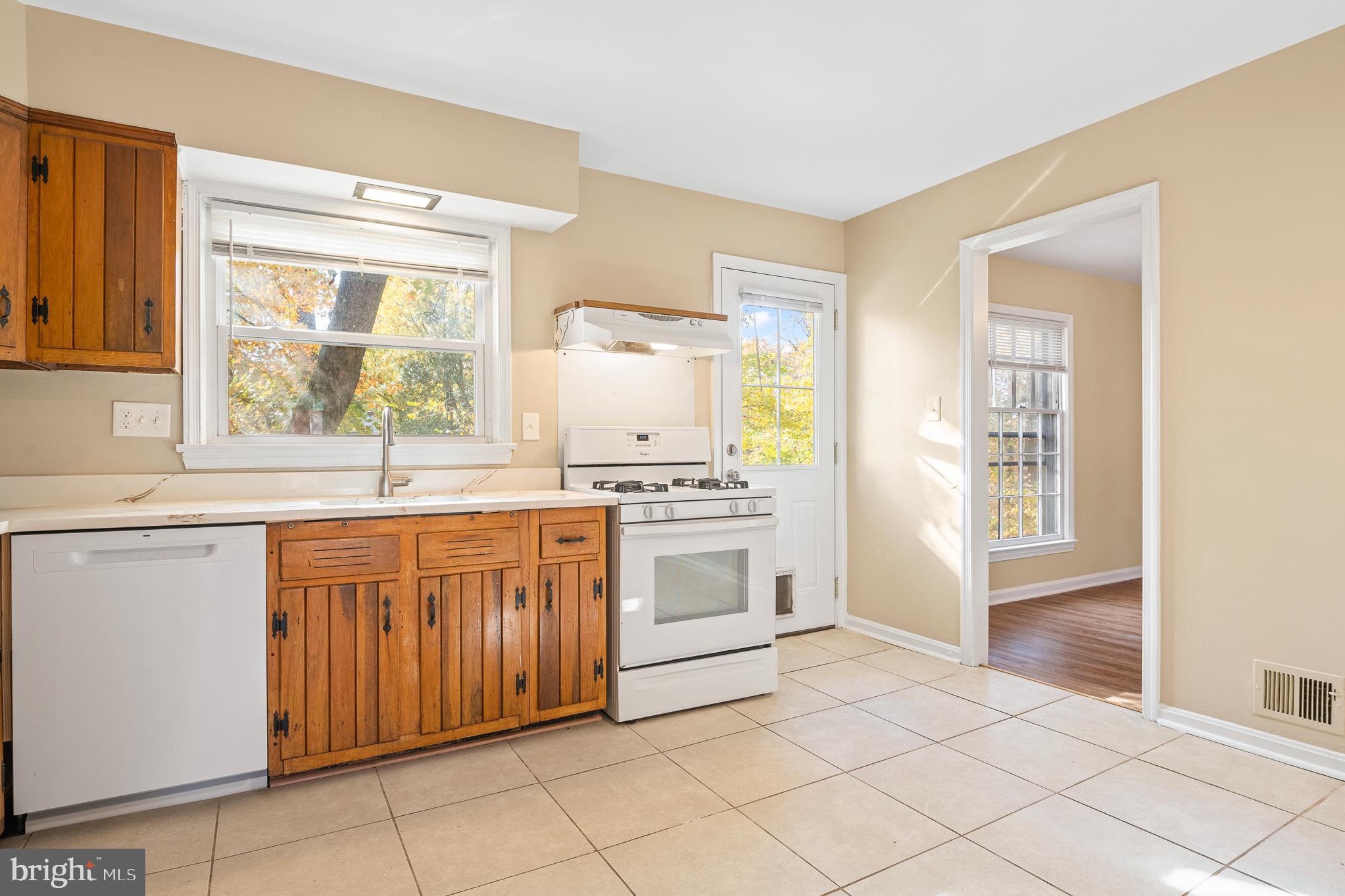 BYEFORDE - Residential