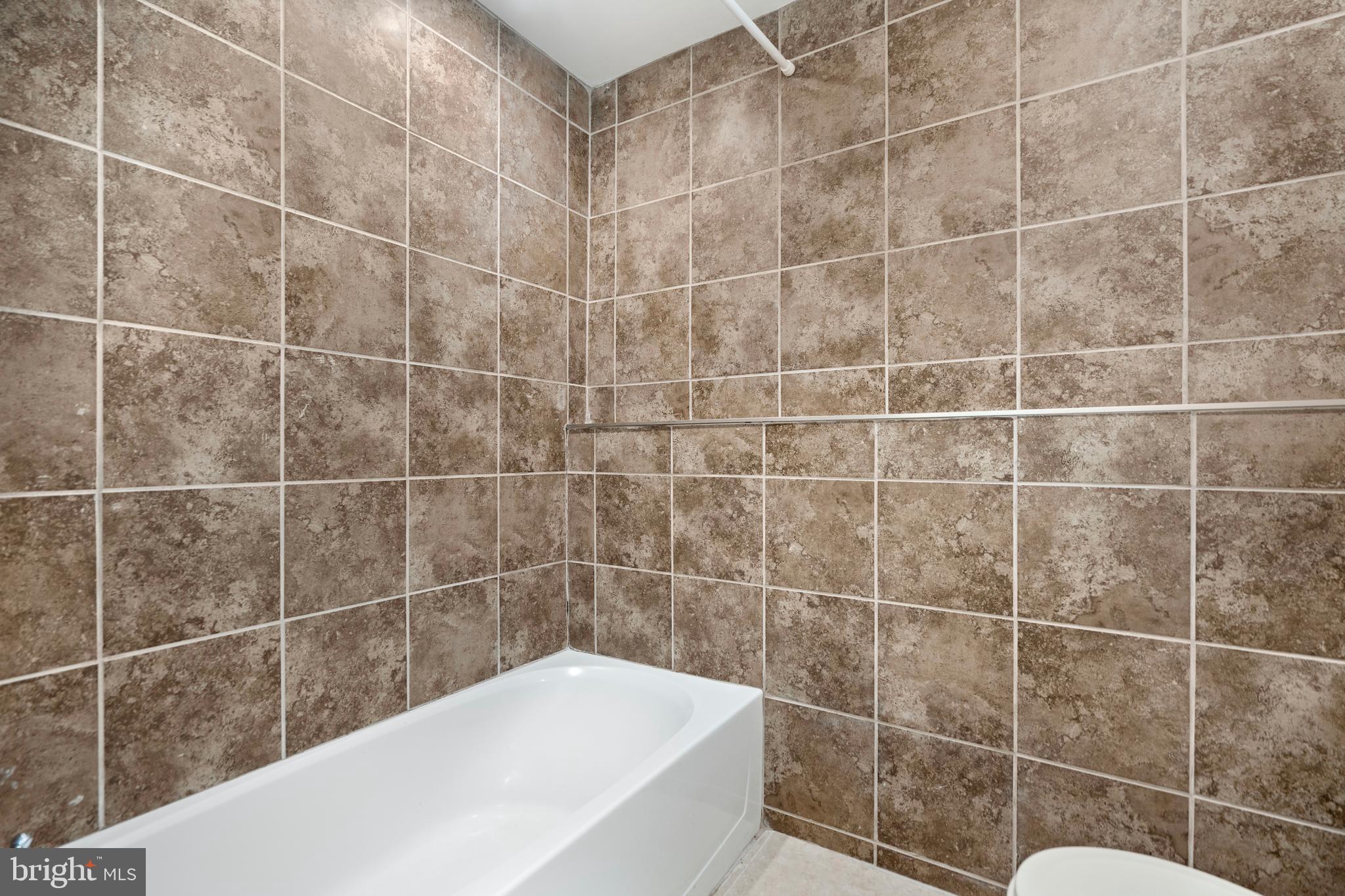 NEWINGTON FOREST - Residential Lease